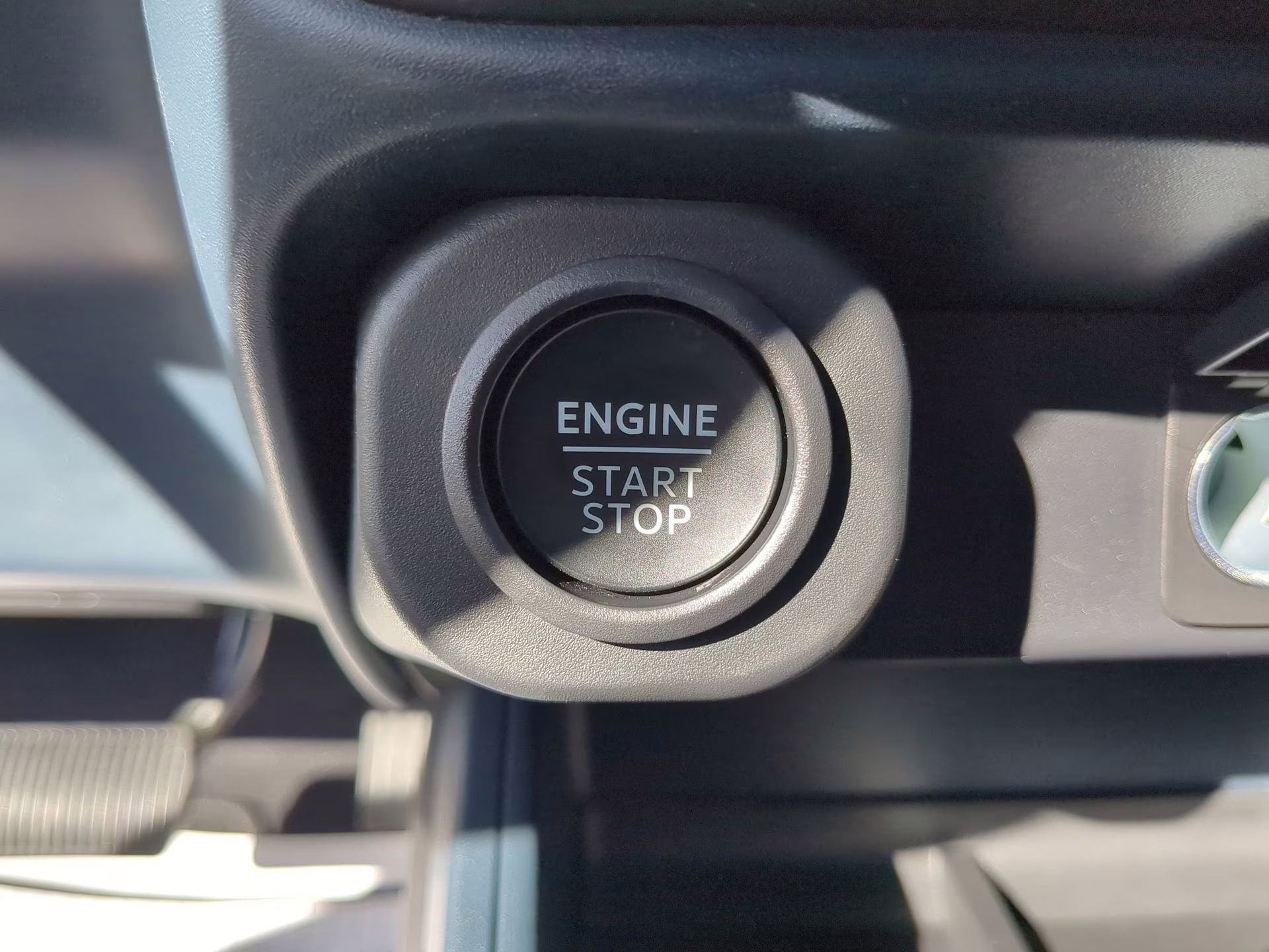 2026 Ruby Red Metallic Tinted Clearcoat Ford Maverick LARIAT Crew Cab Pickup AWD Truck