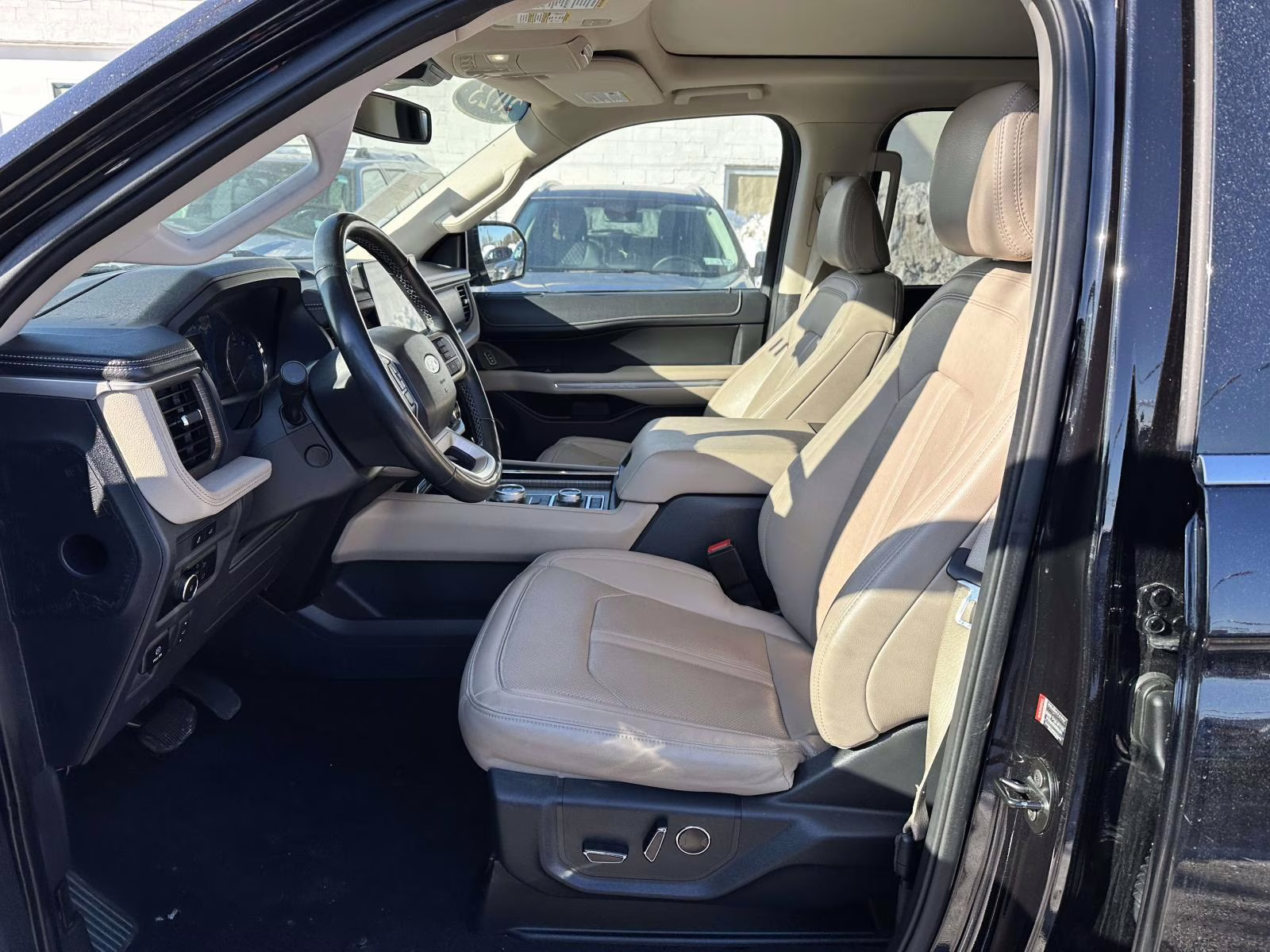 2023 Agate Black Metallic Ford Expedition Limited 4x4 4X4 SUV