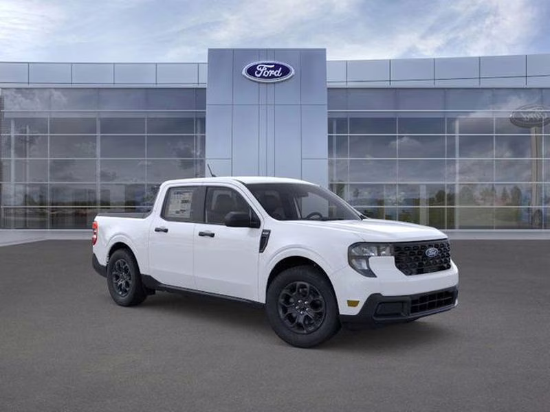 2026 Oxford White Ford Maverick XLT AWD Truck