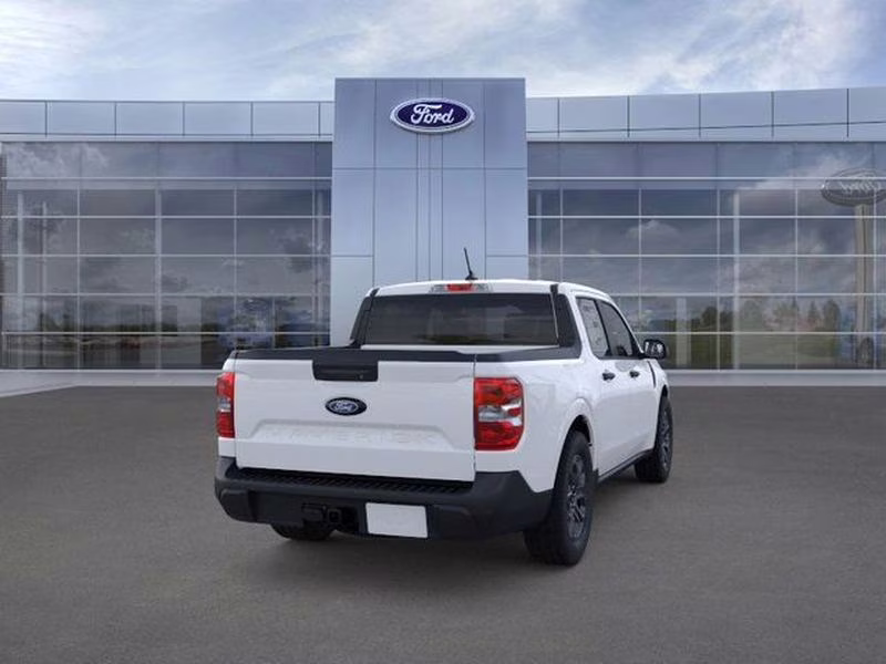 2026 Oxford White Ford Maverick XLT AWD Truck