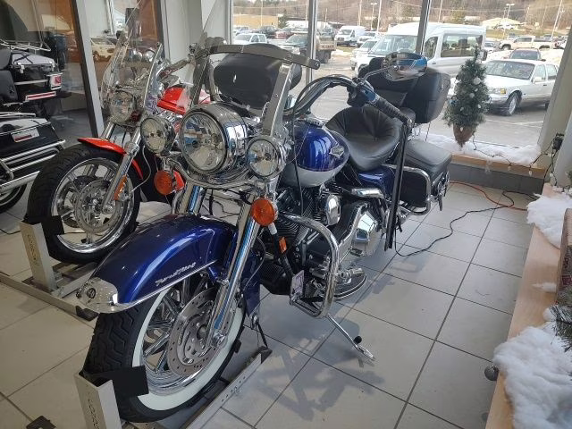 2006 Blue Harley-Davidson Road King Classic Motorcycle