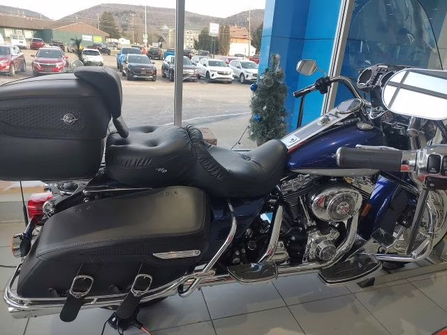 2006 Blue Harley-Davidson Road King Classic Motorcycle