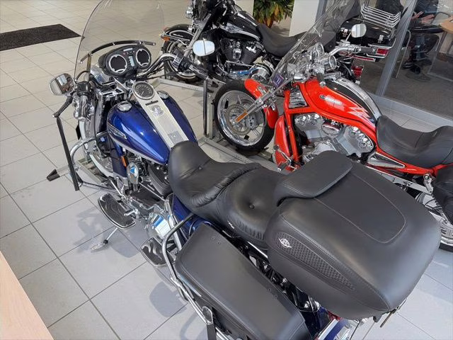 2006 Blue Harley-Davidson Road King Classic Motorcycle