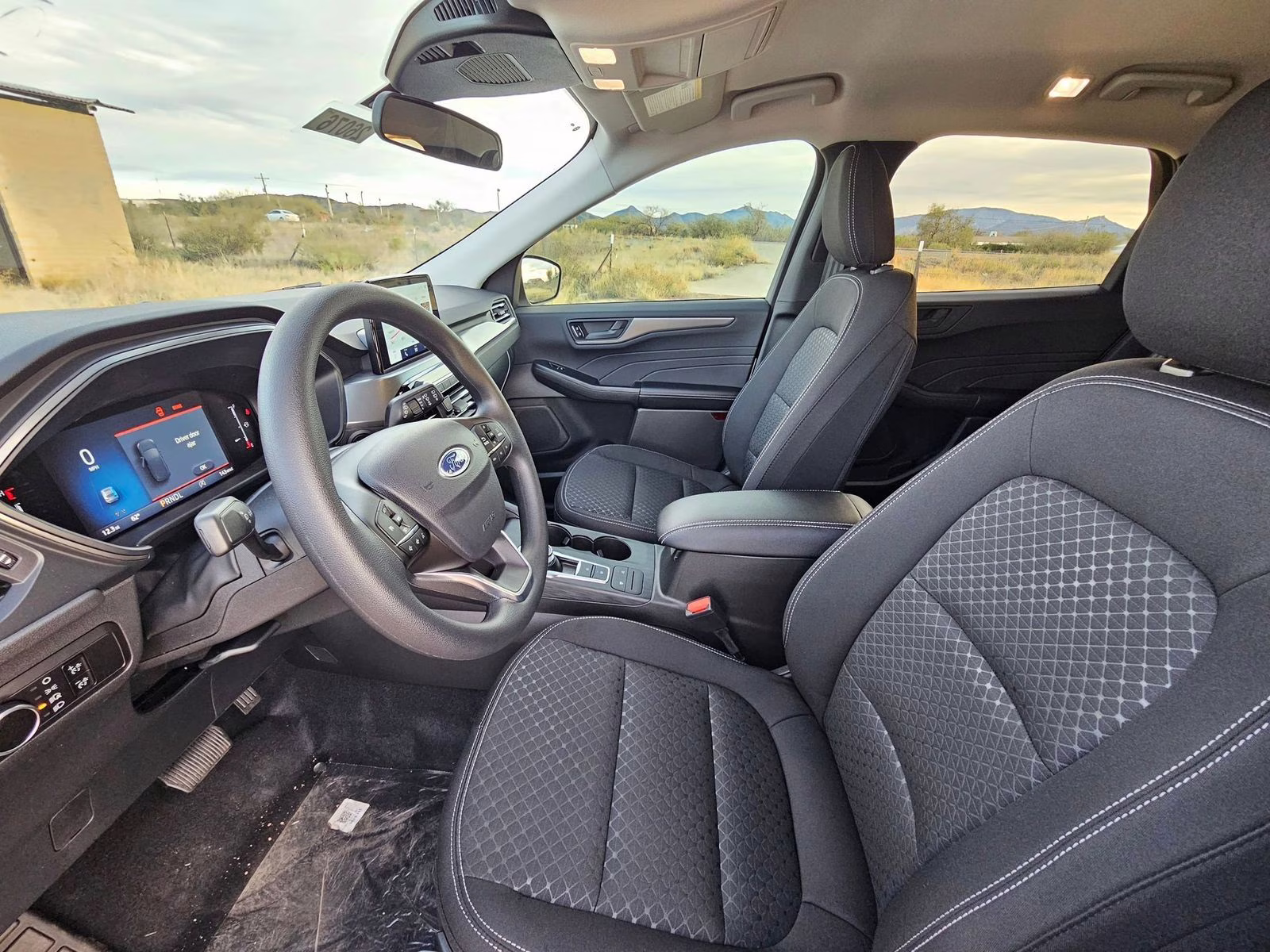 2026 Oxford White Ford Escape Active FWD SUV