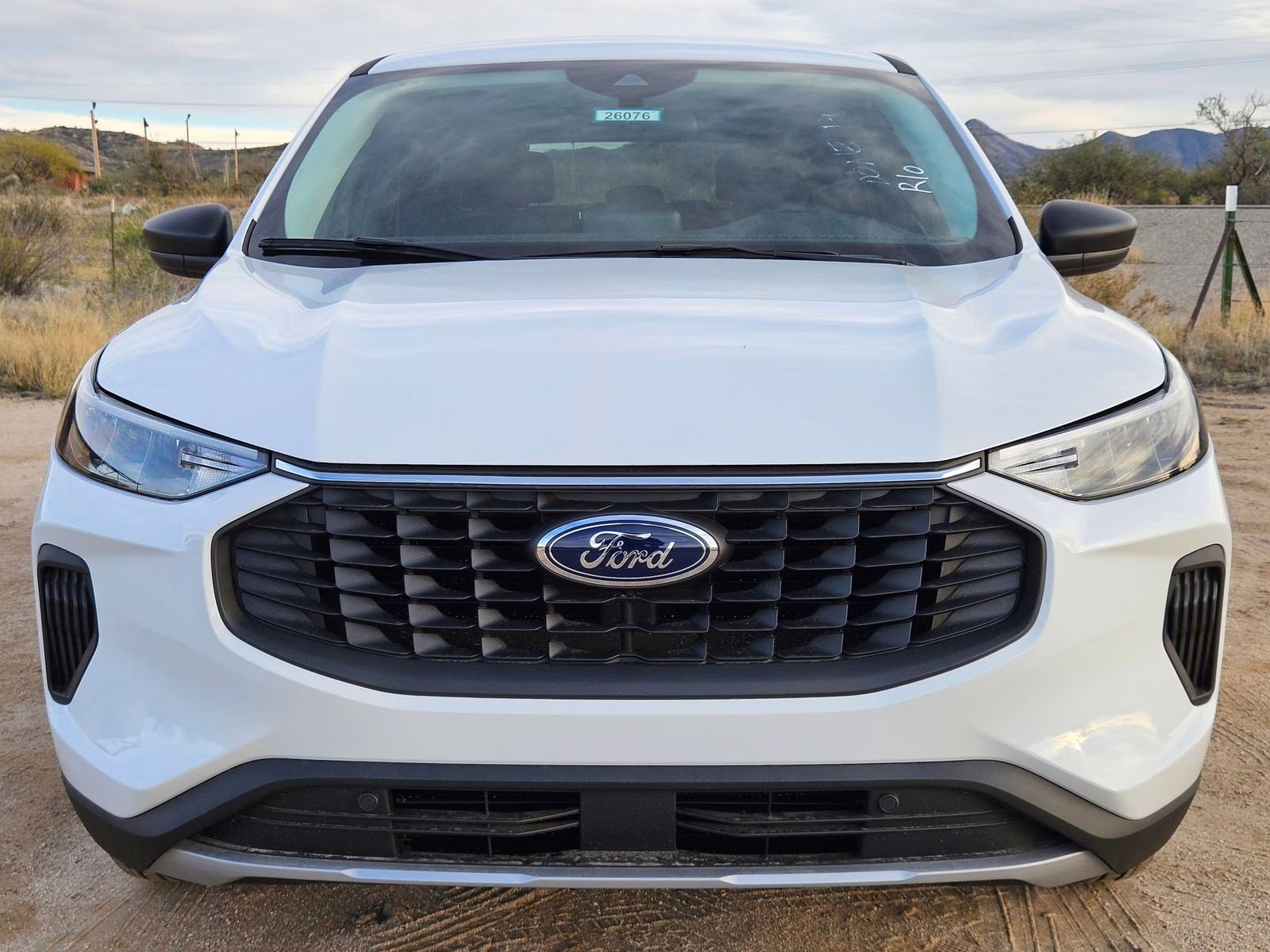 2026 Oxford White Ford Escape Active FWD SUV