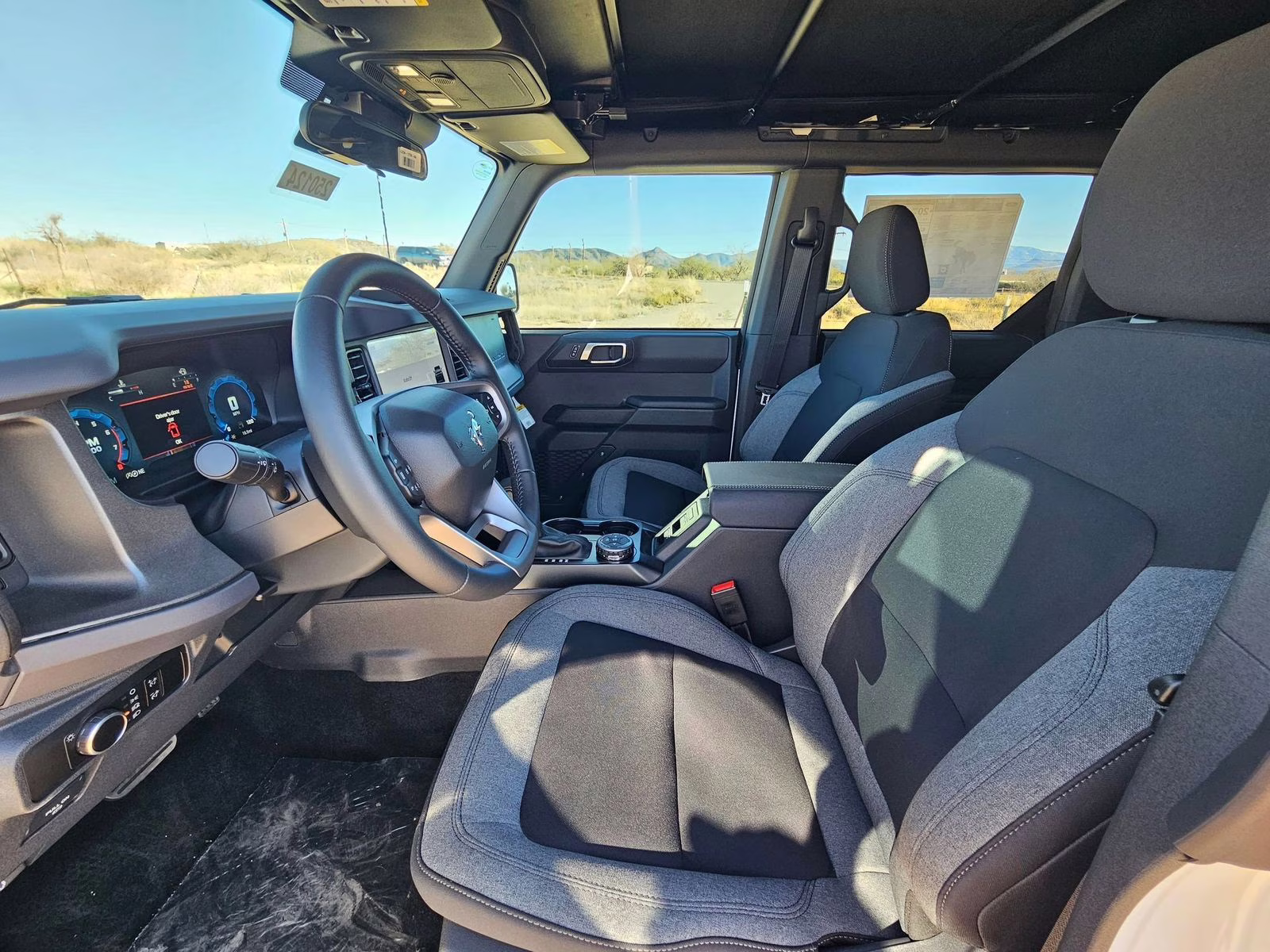 2025 Oxford White Ford Bronco Big Bend 4X4 SUV