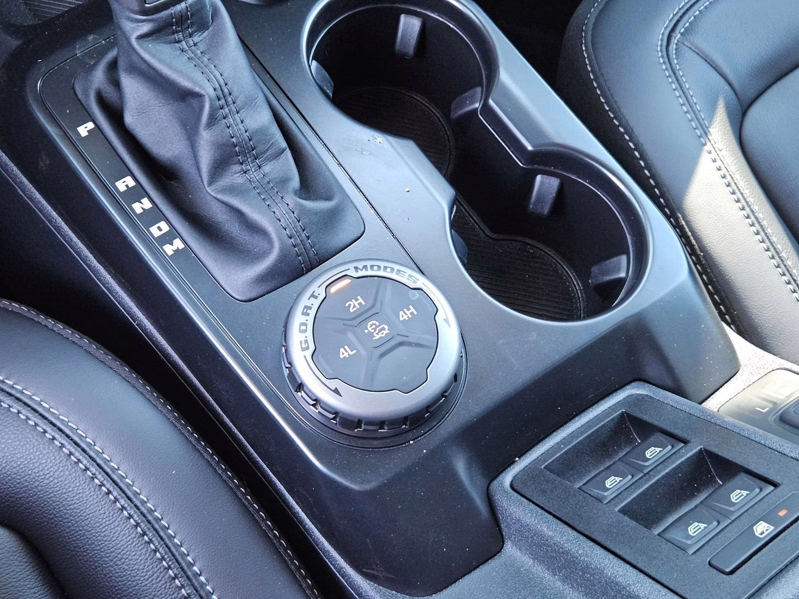 2025 Azure Gray Metallic Ford Bronco Outer Banks 4X4 SUV