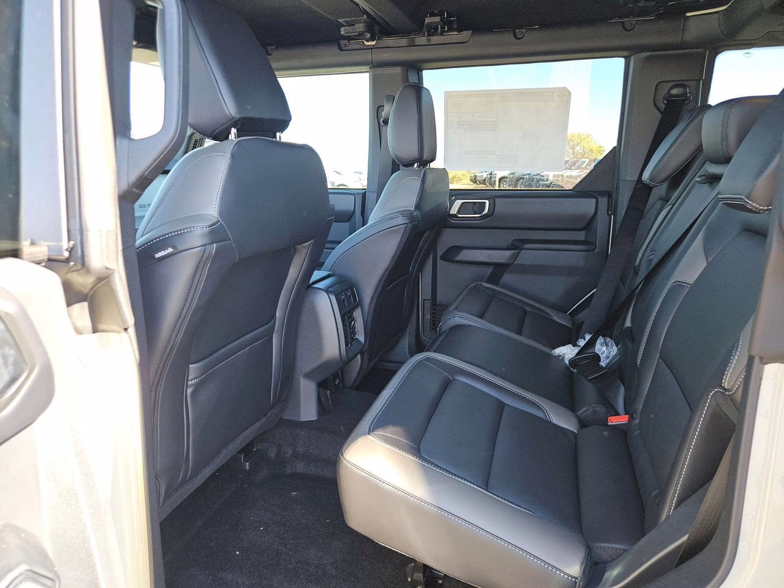 2025 Desert Sand Ford Bronco Outer Banks 4X4 SUV