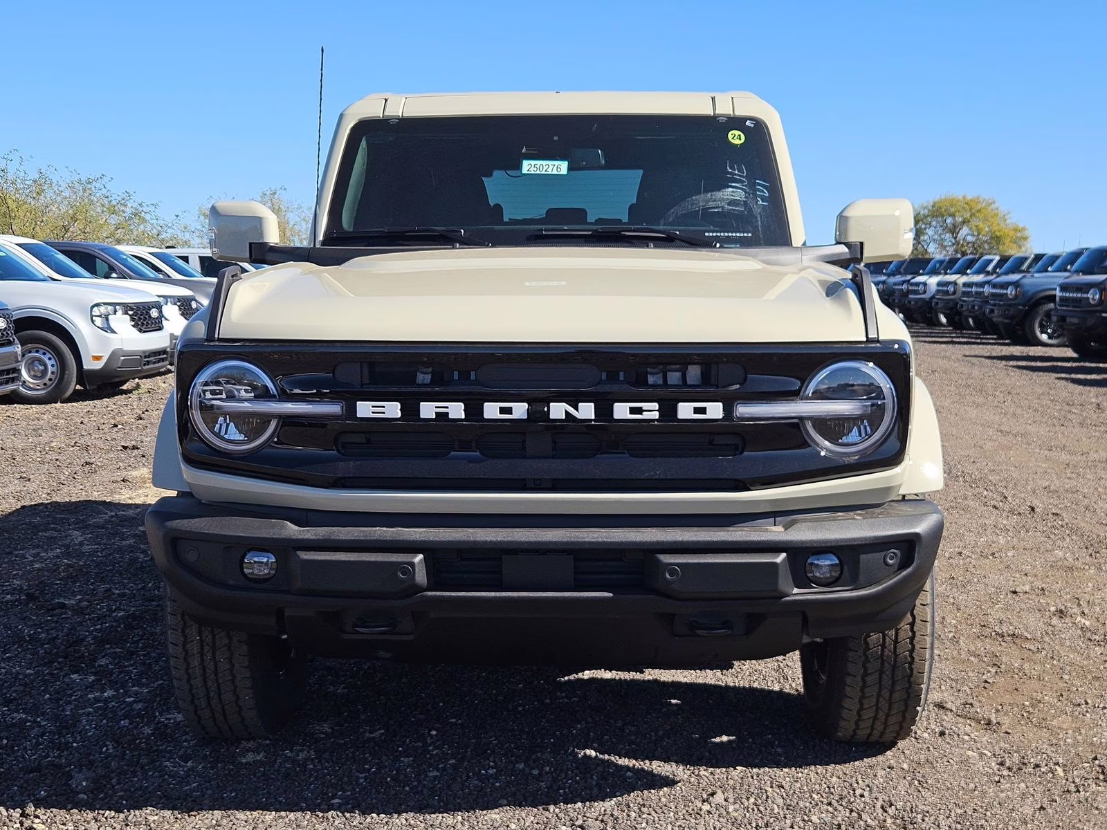2025 Desert Sand Ford Bronco Outer Banks 4X4 SUV