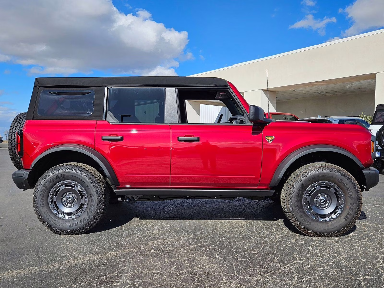 2025 Ruby Red Metallic Ford Bronco Badlands 4X4 SUV