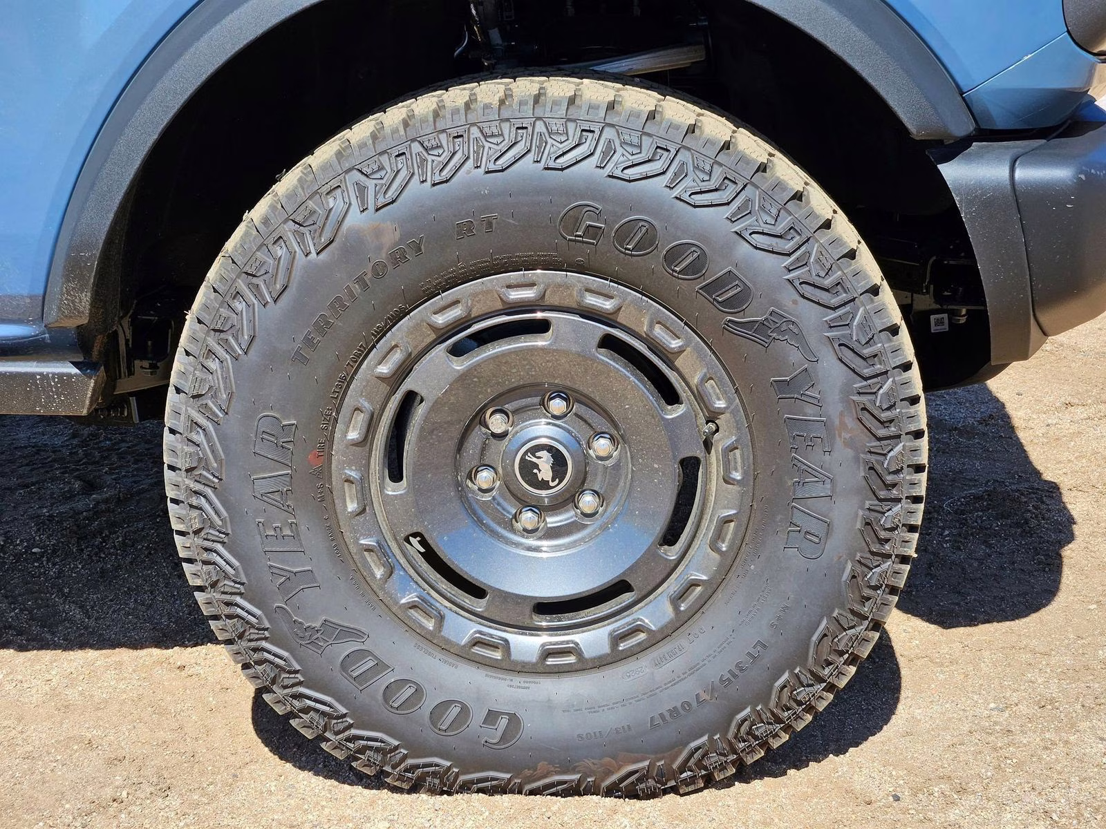 2025 Azure Gray Metallic Ford Bronco Badlands 4X4 SUV