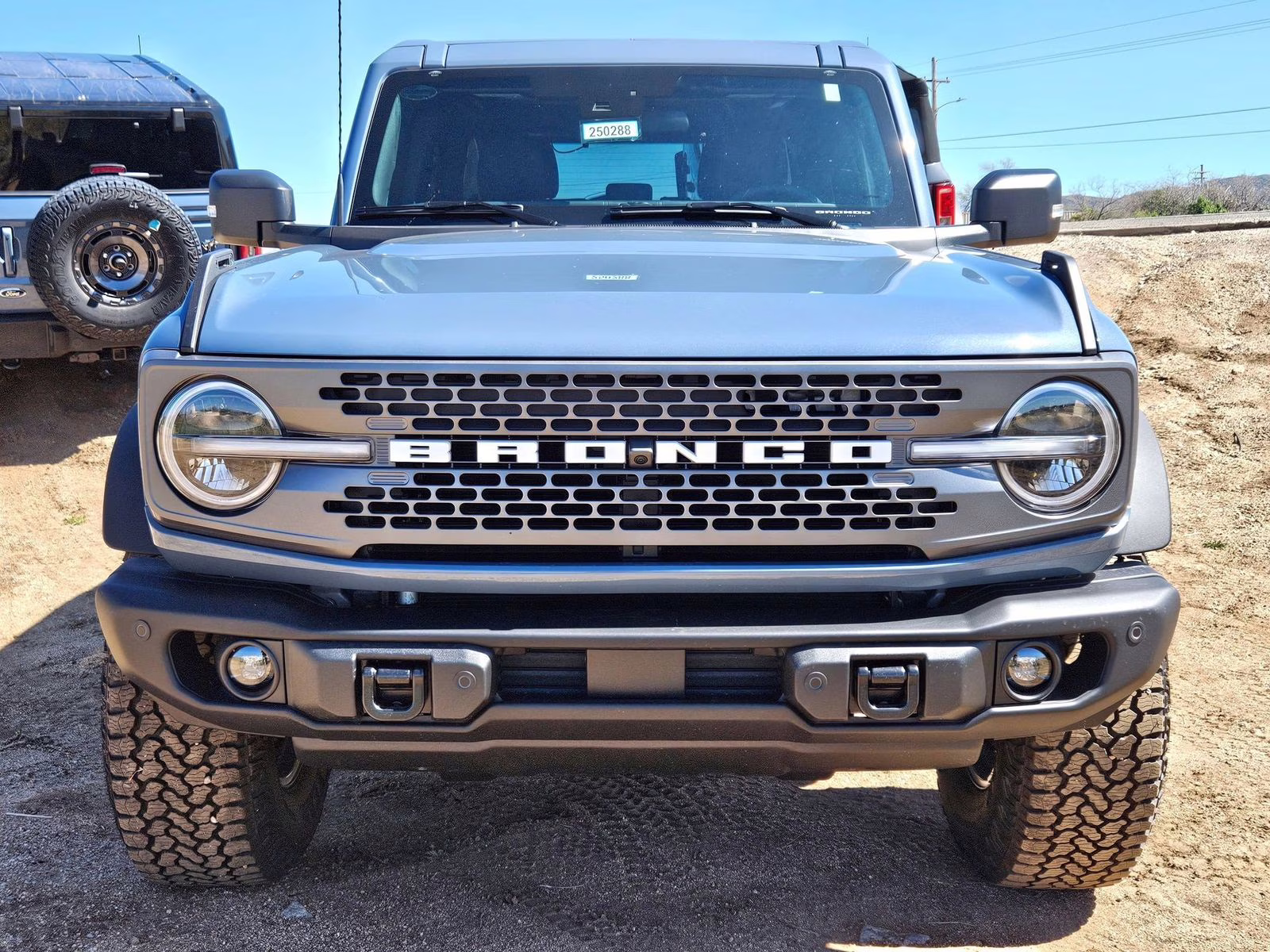 2025 Azure Gray Metallic Ford Bronco Badlands 4X4 SUV