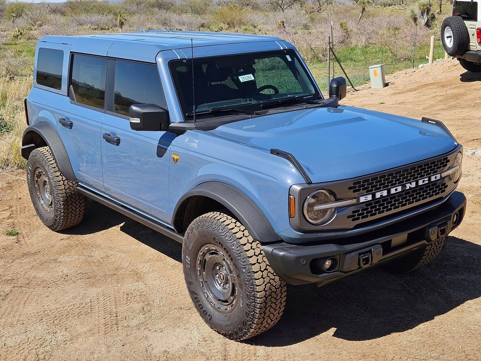 2025 Azure Gray Metallic Ford Bronco Badlands 4X4 SUV