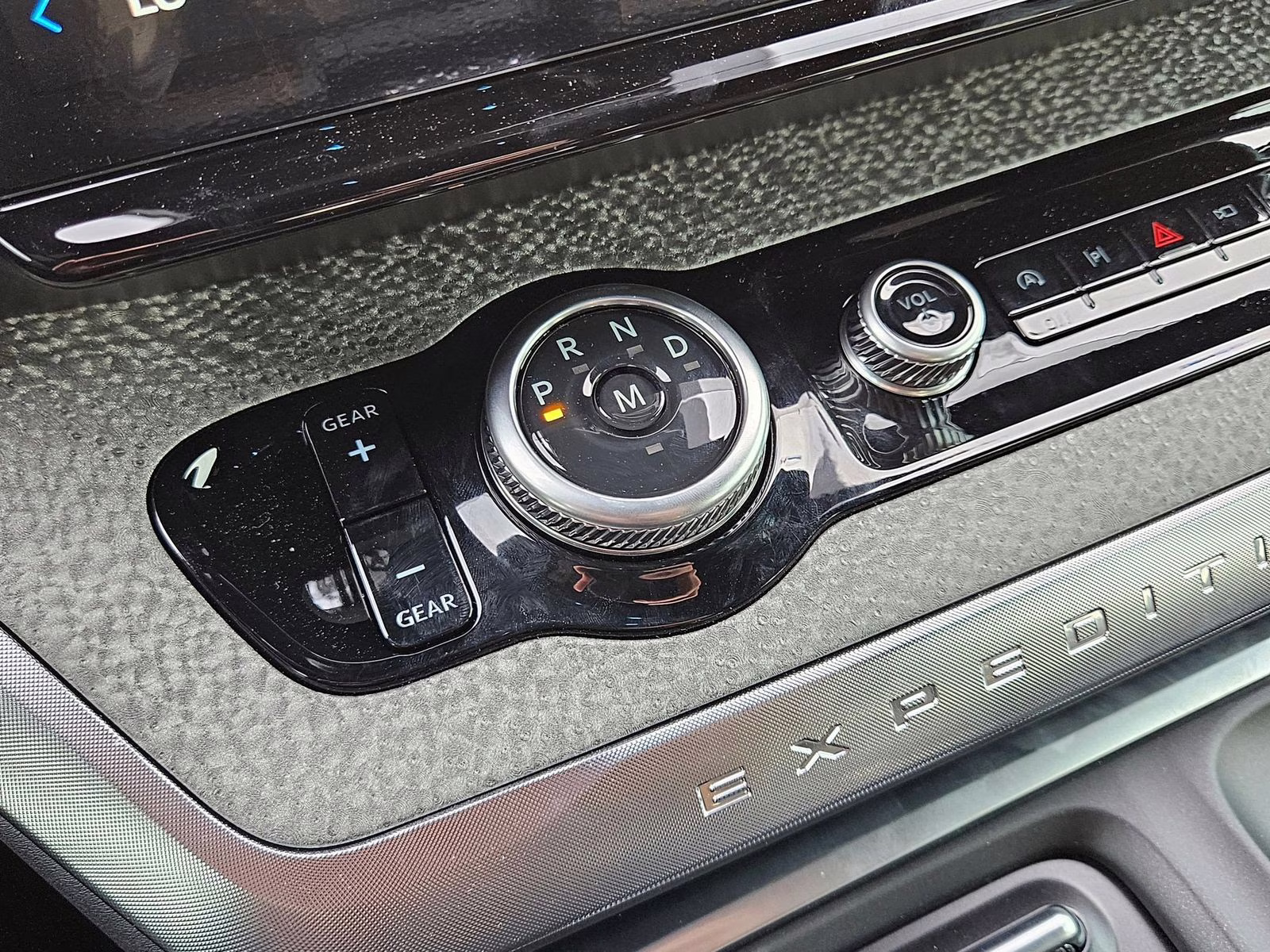 2025 Black Metallic Ford Expedition Tremor 4X4 SUV