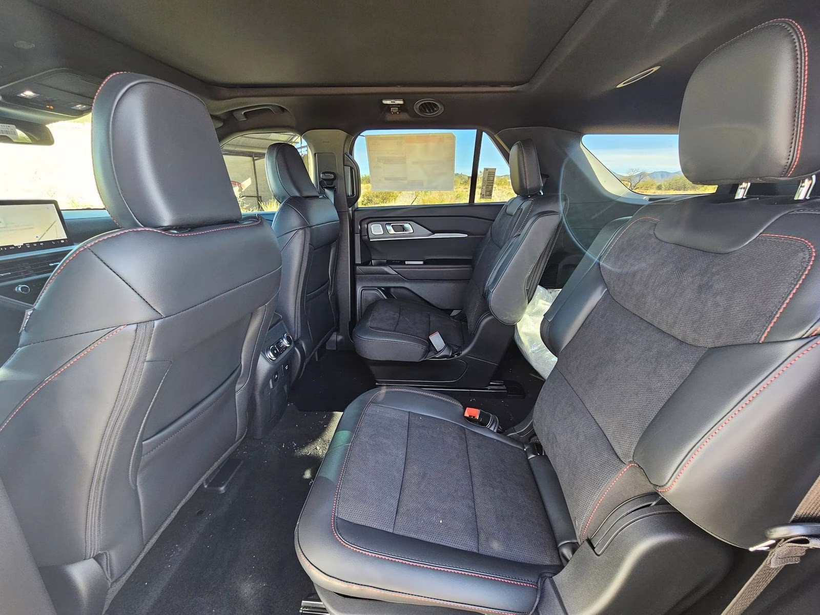 2026 White Metallic Ford Explorer ST 4X4 SUV