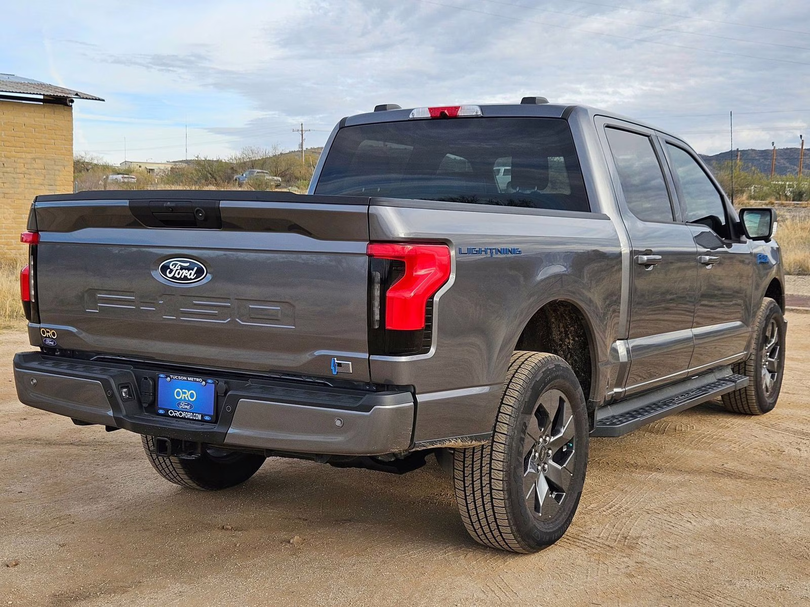 2025 Gray Metallic Ford F-150 Lightning Flash AWD Truck