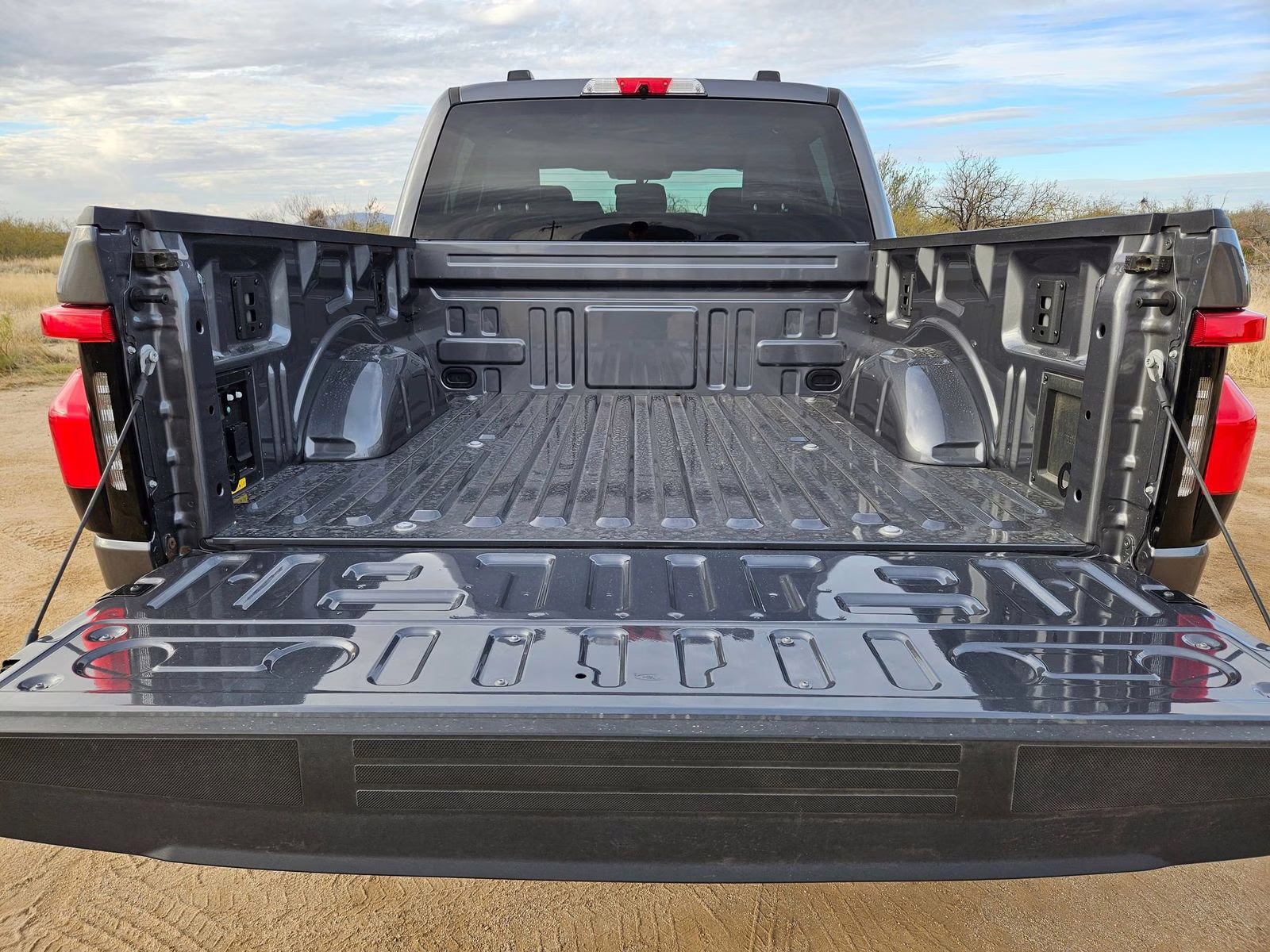 2025 Gray Metallic Ford F-150 Lightning Flash AWD Truck