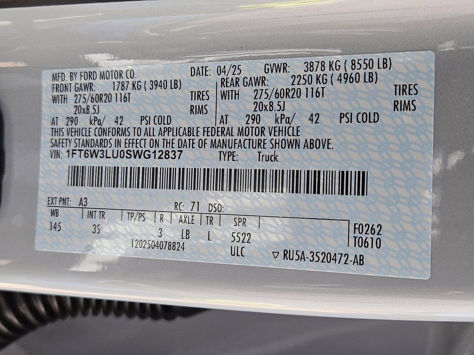 2025 White Metallic Ford F-150 Lightning Flash AWD Truck