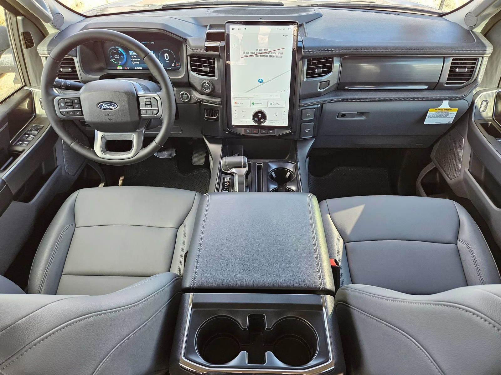 2025 Ford F-150 Lightning Flash - Photo 23