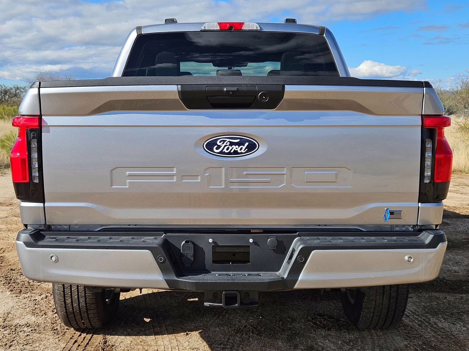 2025 Ford F-150 Lightning Flash - Photo 6