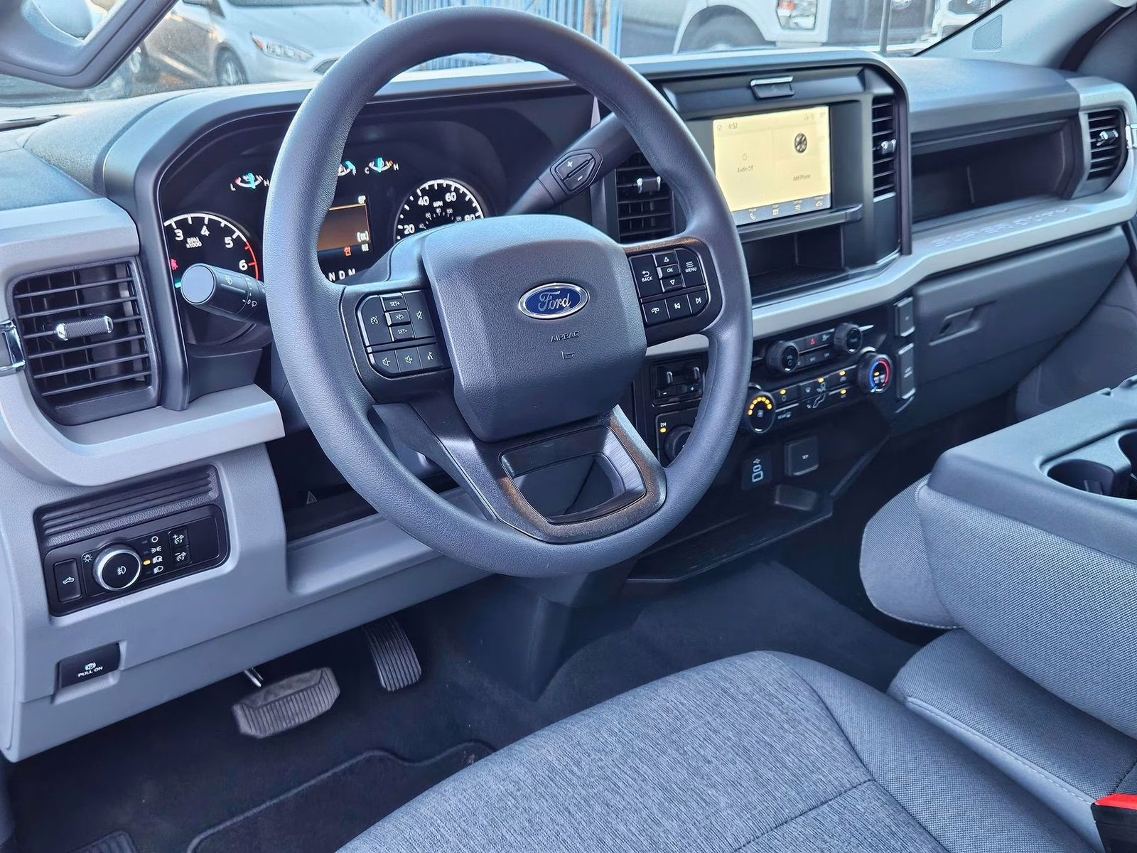 2026 Oxford White Ford Super Duty F-250 SRW XL 4X4 Truck