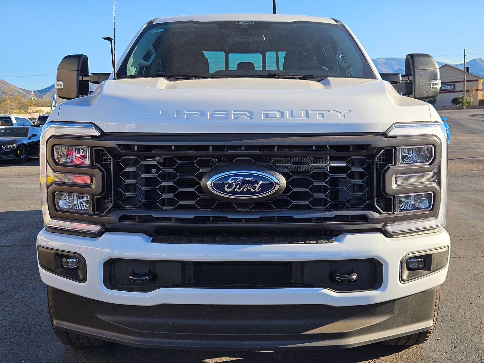 2026 Oxford White Ford Super Duty F-250 SRW XL 4X4 Truck