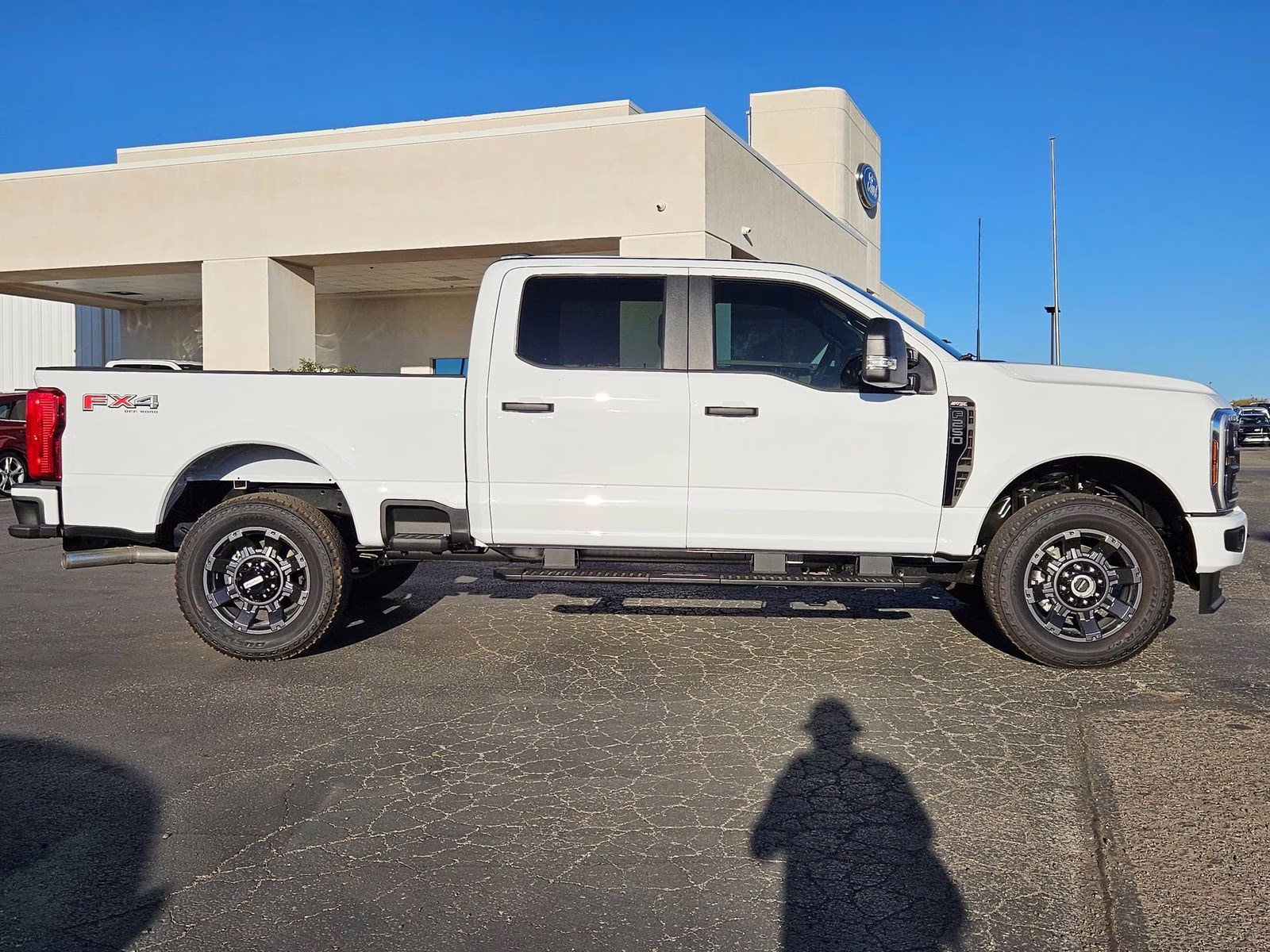 2026 Oxford White Ford Super Duty F-250 SRW XL 4X4 Truck