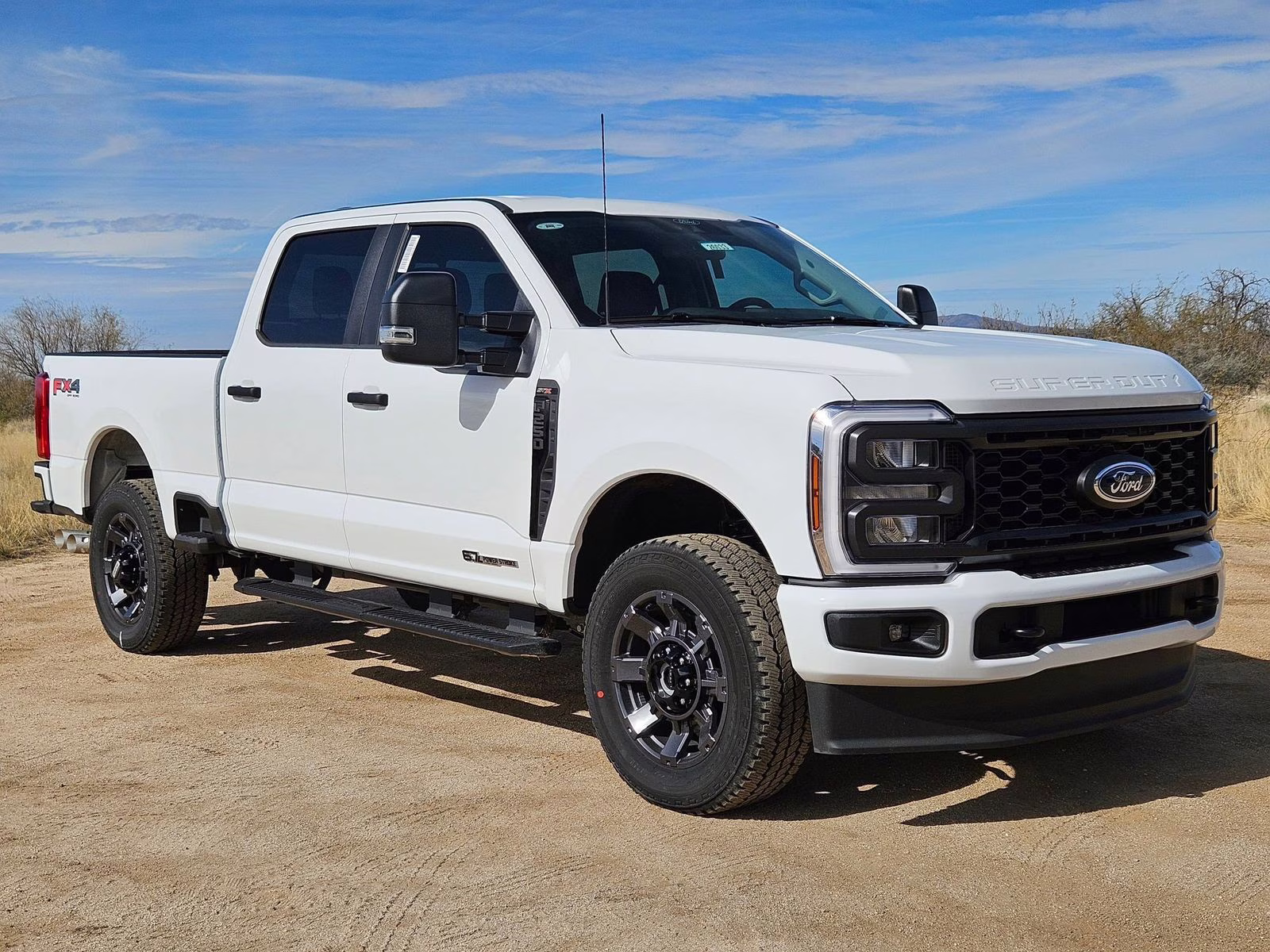 2026 Oxford White Ford Super Duty F-250 SRW XL 4X4 Truck