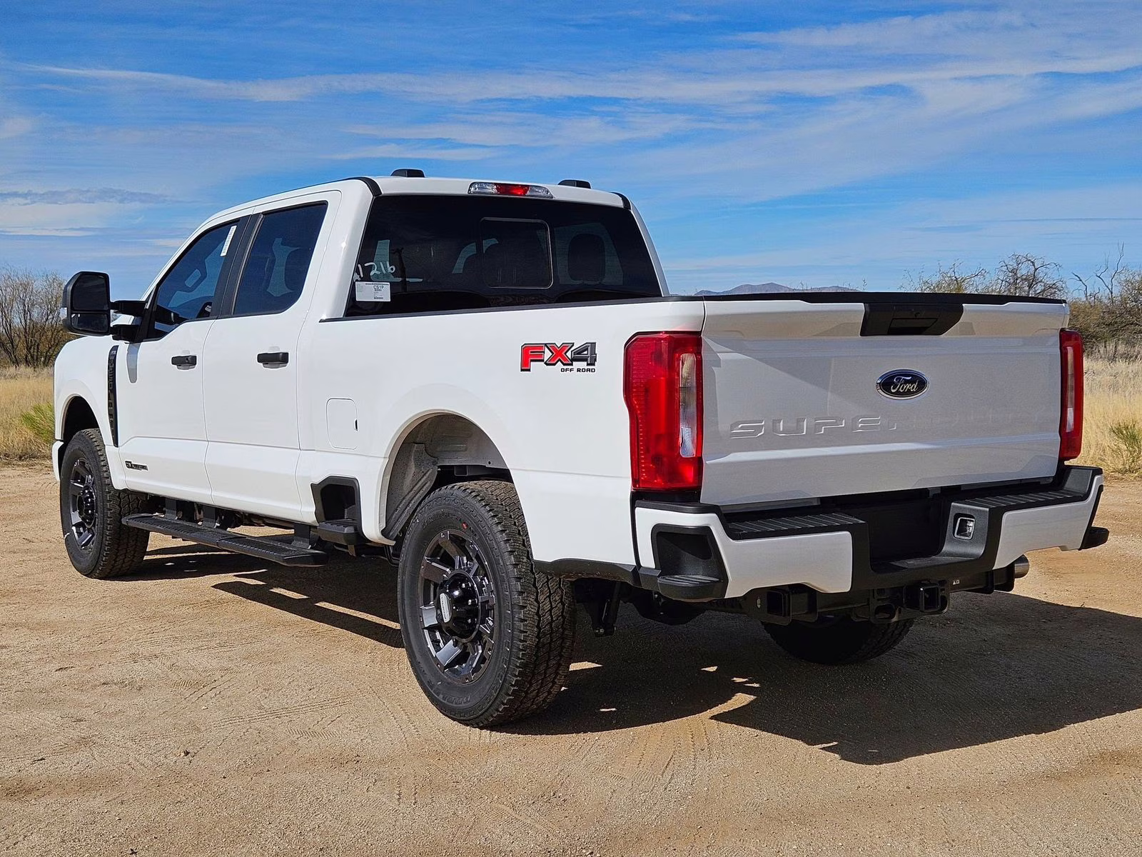 2026 Oxford White Ford Super Duty F-250 SRW XL 4X4 Truck
