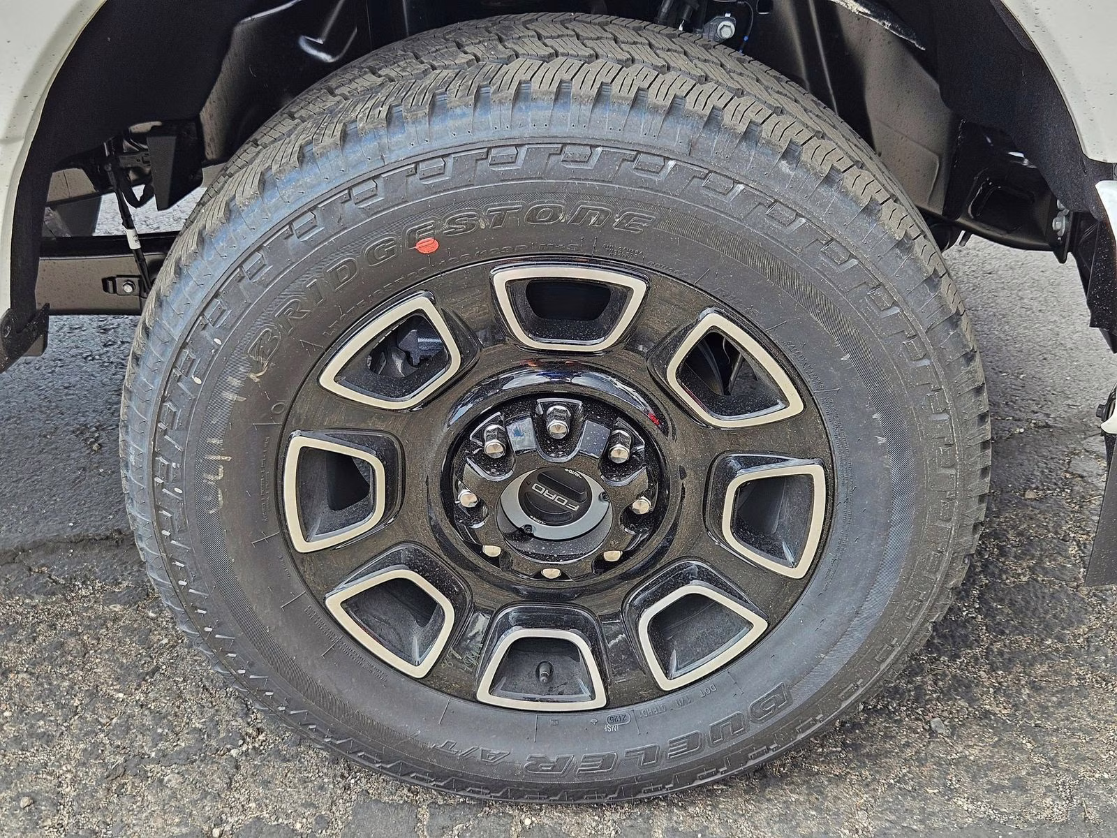 2025 White Metallic Ford Super Duty F-250 SRW Platinum 4X4 Truck