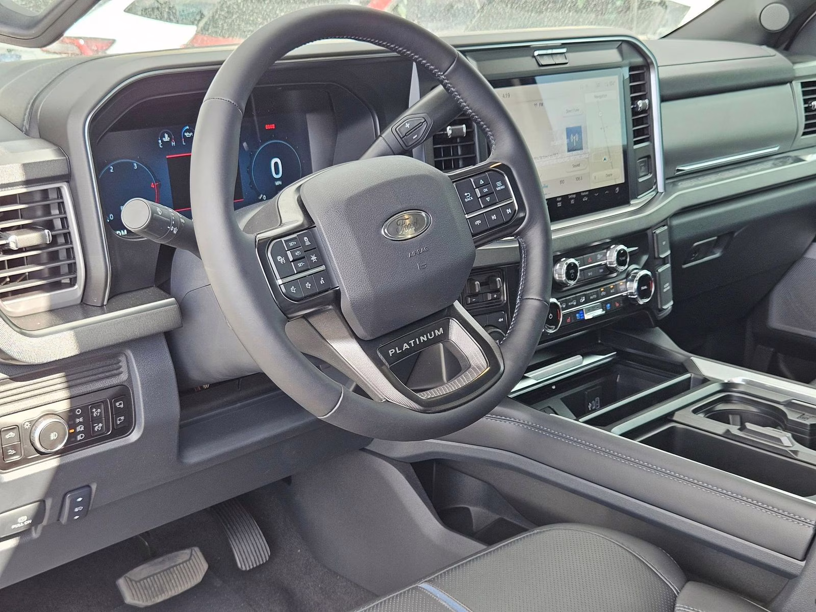 2025 White Metallic Ford Super Duty F-250 SRW Platinum 4X4 Truck