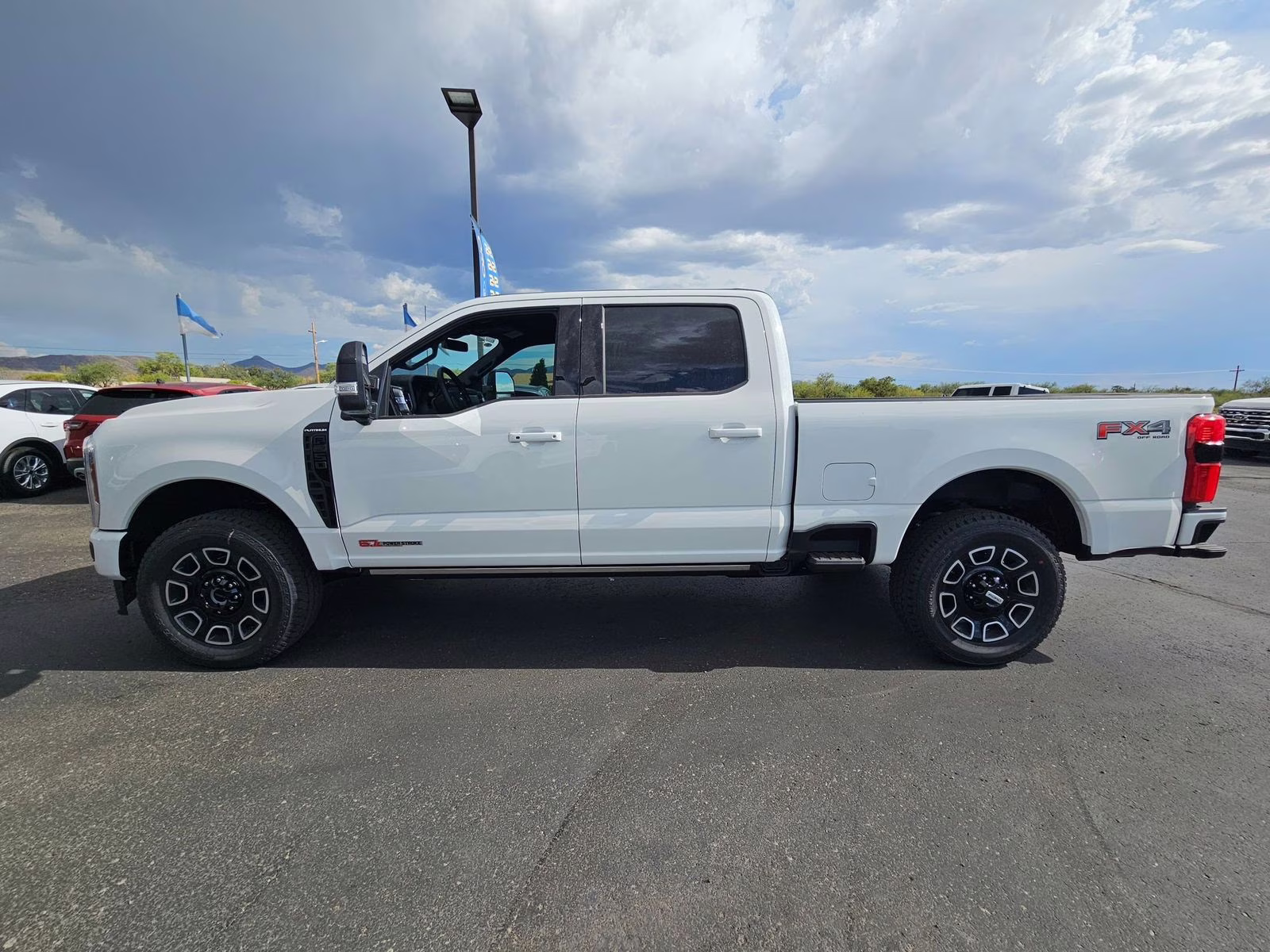 2025 White Metallic Ford Super Duty F-250 SRW Platinum 4X4 Truck