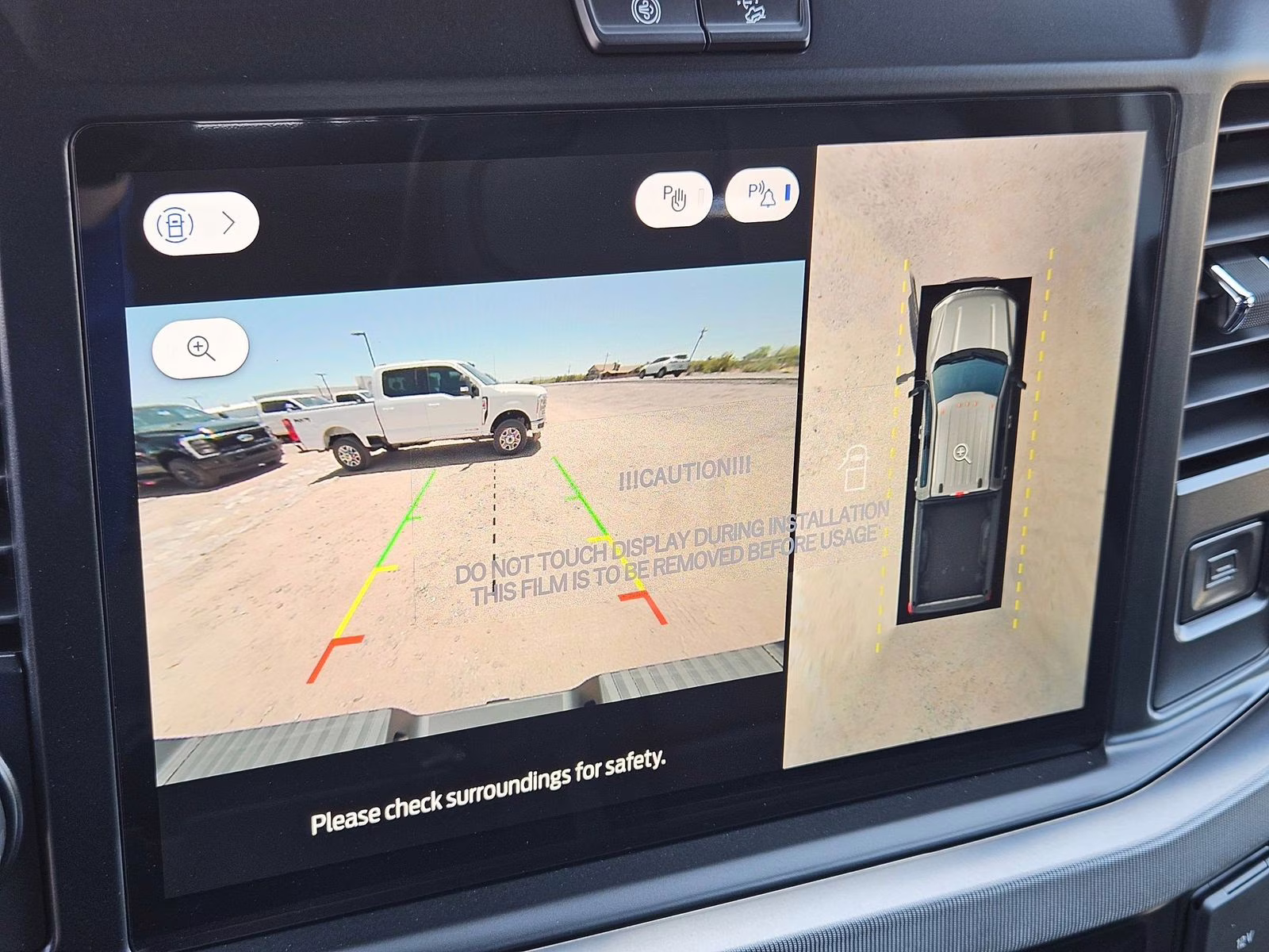 2025 White Metallic Ford Super Duty F-250 SRW Platinum 4X4 Truck