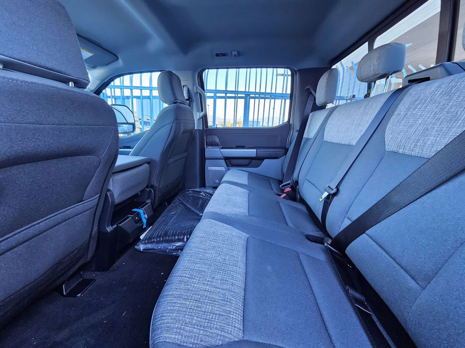 2026 Avalanche Ford Super Duty F-250 SRW XLT 4X4 Truck