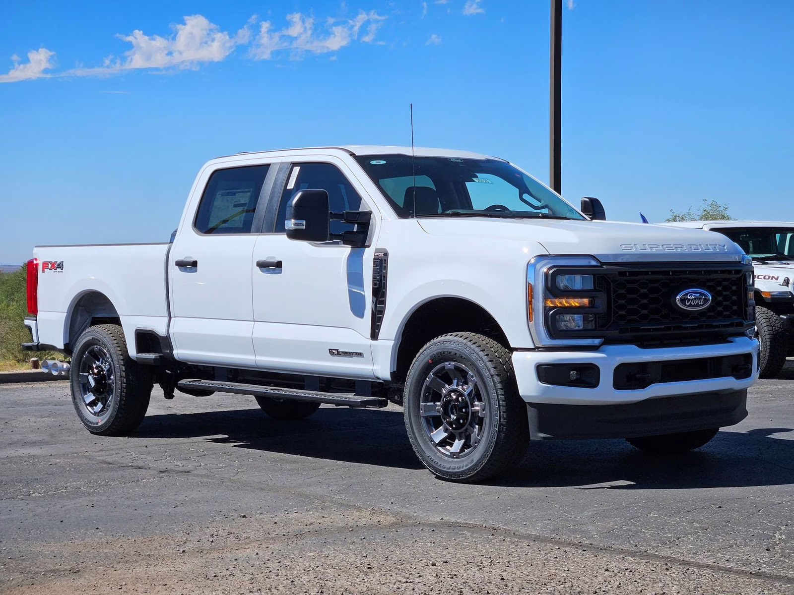 2026 Oxford White Ford Super Duty F-350 SRW XL 4X4 Truck