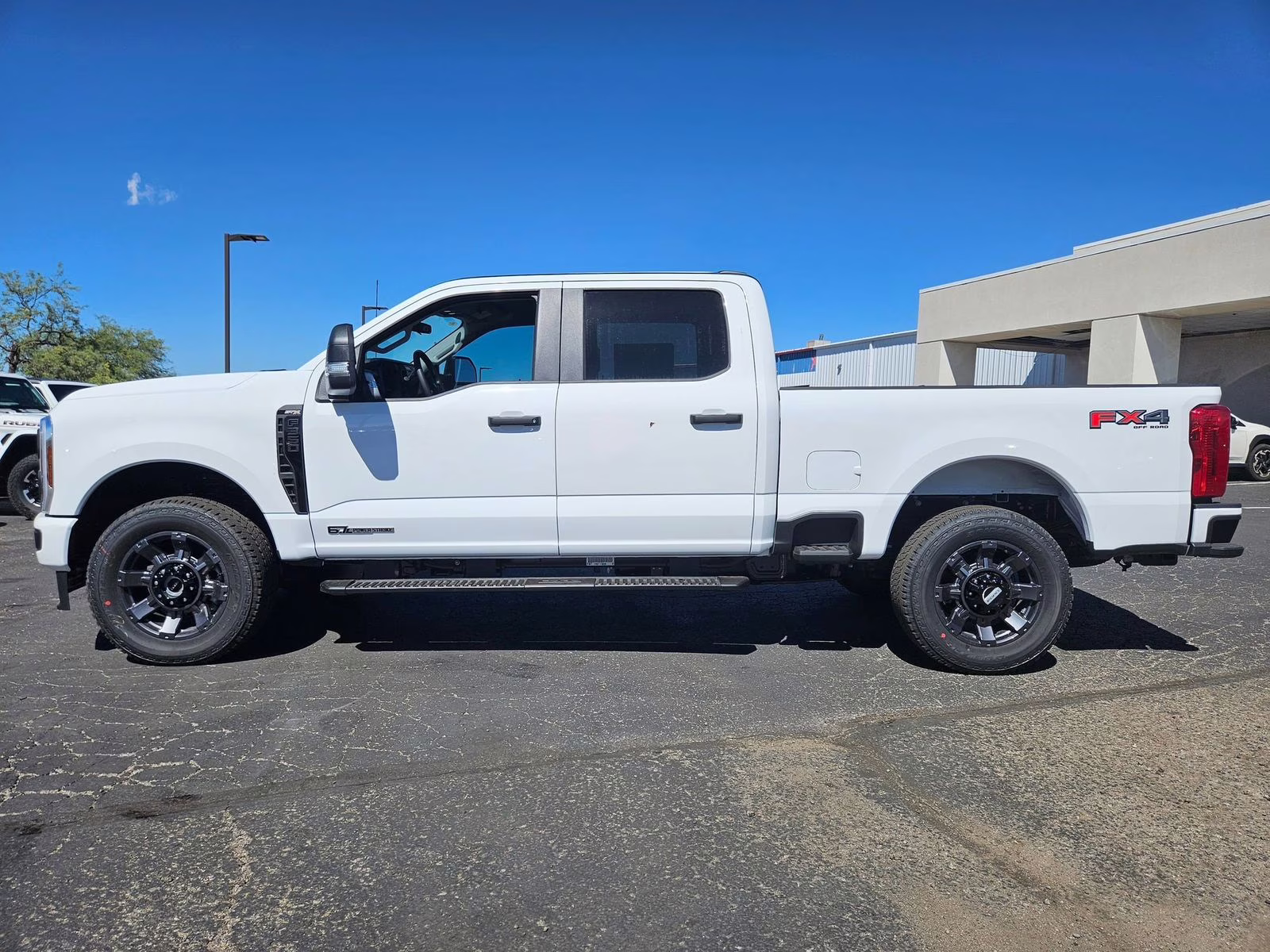 2026 Oxford White Ford Super Duty F-350 SRW XL 4X4 Truck