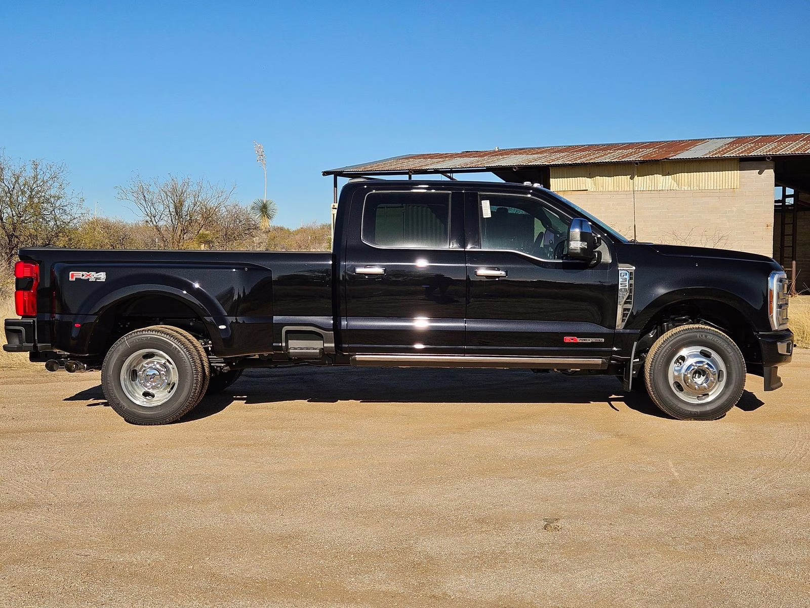 2026 Black Metallic Ford Super Duty F-350 DRW Platinum 4X4 Truck