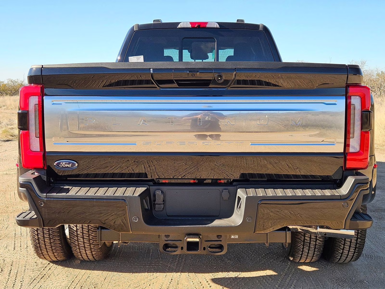 2026 Black Metallic Ford Super Duty F-350 DRW Platinum 4X4 Truck