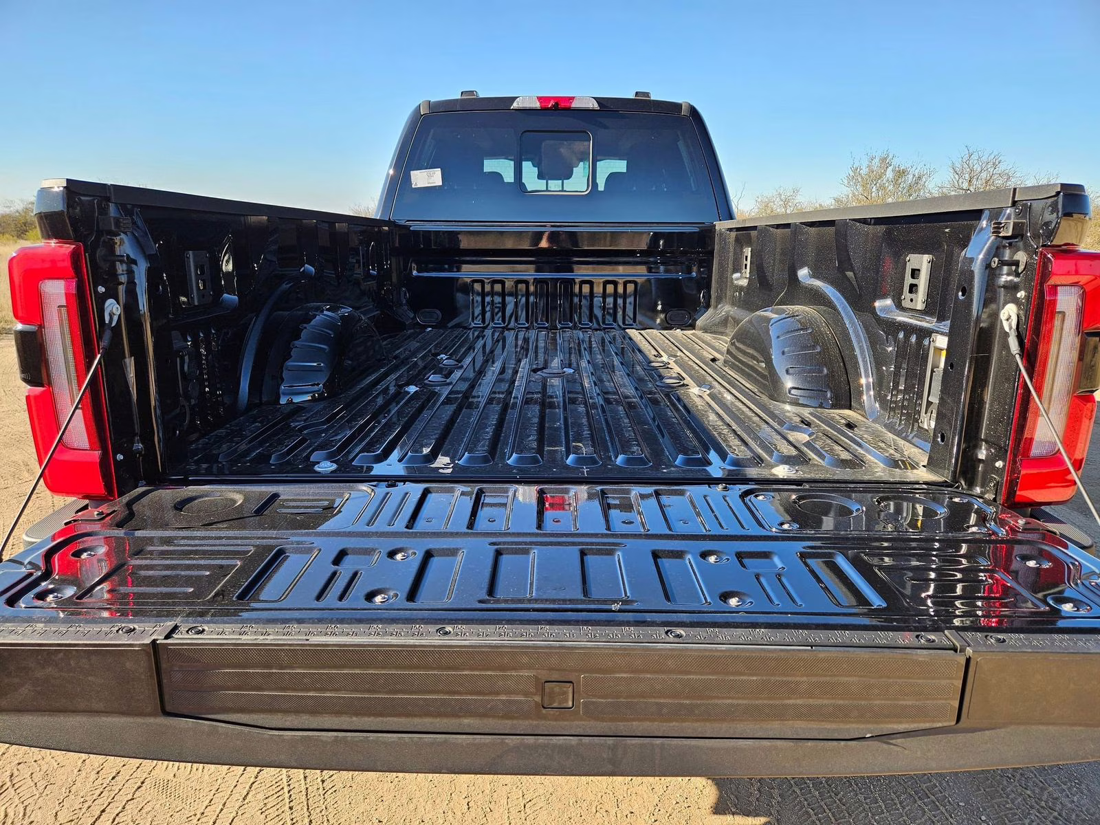 2026 Black Metallic Ford Super Duty F-350 DRW Platinum 4X4 Truck