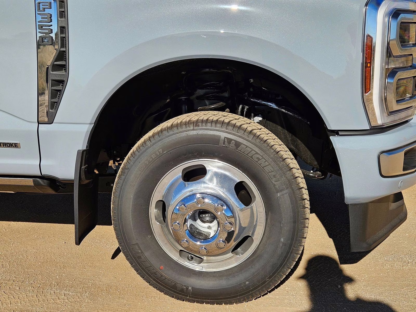 2026 Gray Metallic Ford Super Duty F-350 DRW Platinum 4X4 Truck