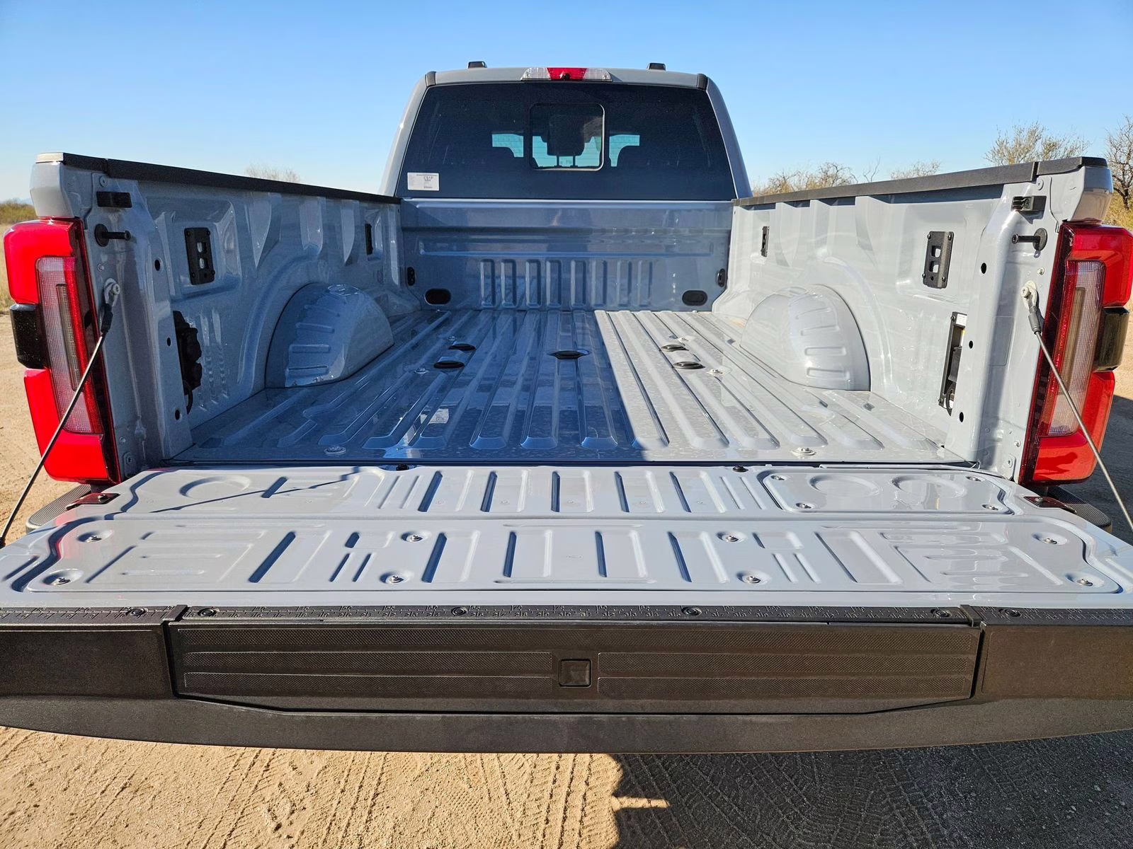 2026 Gray Metallic Ford Super Duty F-350 DRW Platinum 4X4 Truck