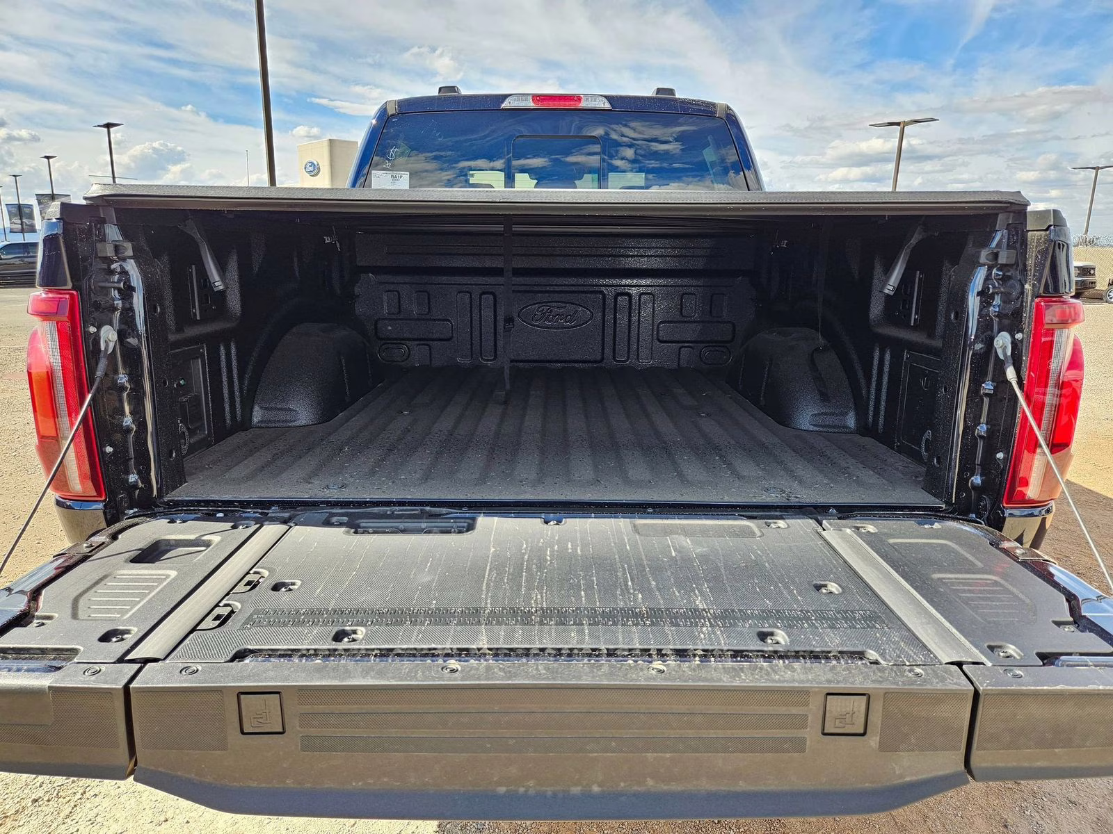 2025 Blue Metallic Ford F-150 Lariat 4X4 Truck