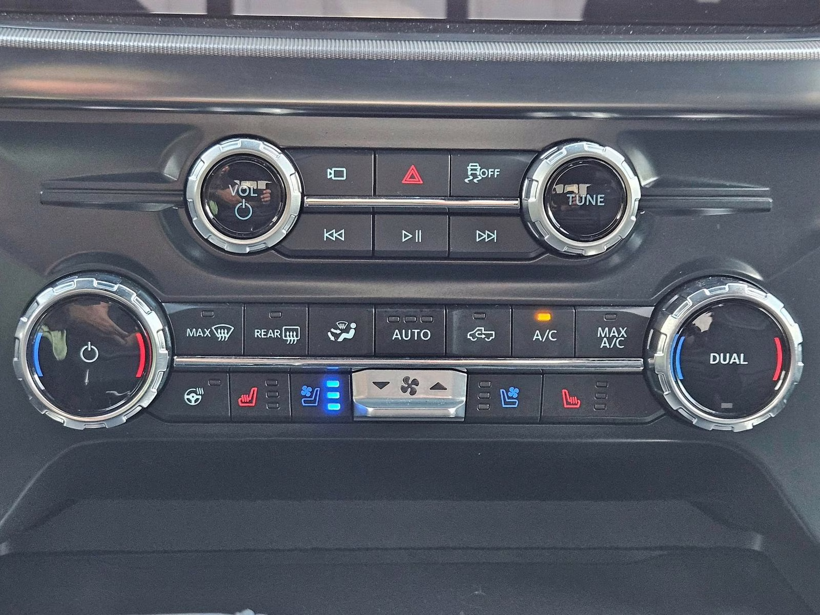 2025 Ford F-150 Platinum - Photo 15