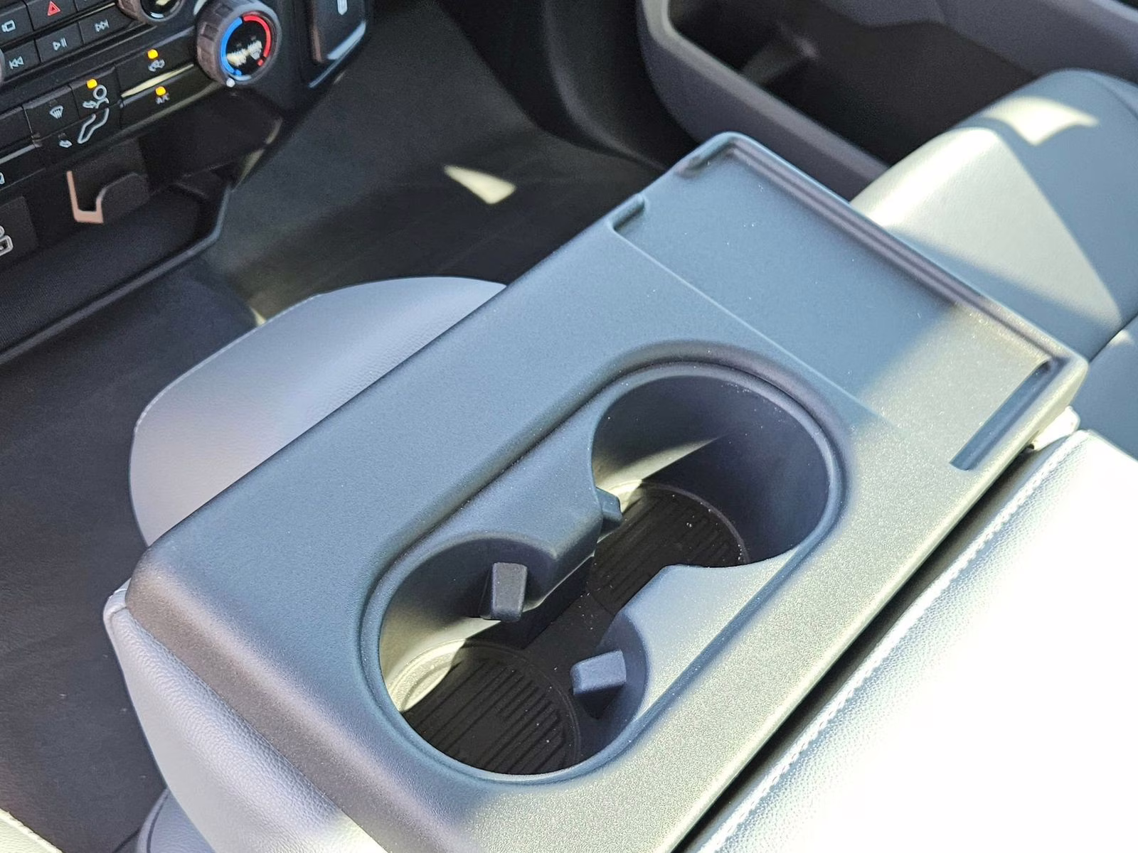 2025 Oxford White Ford F-150 XL RWD Truck