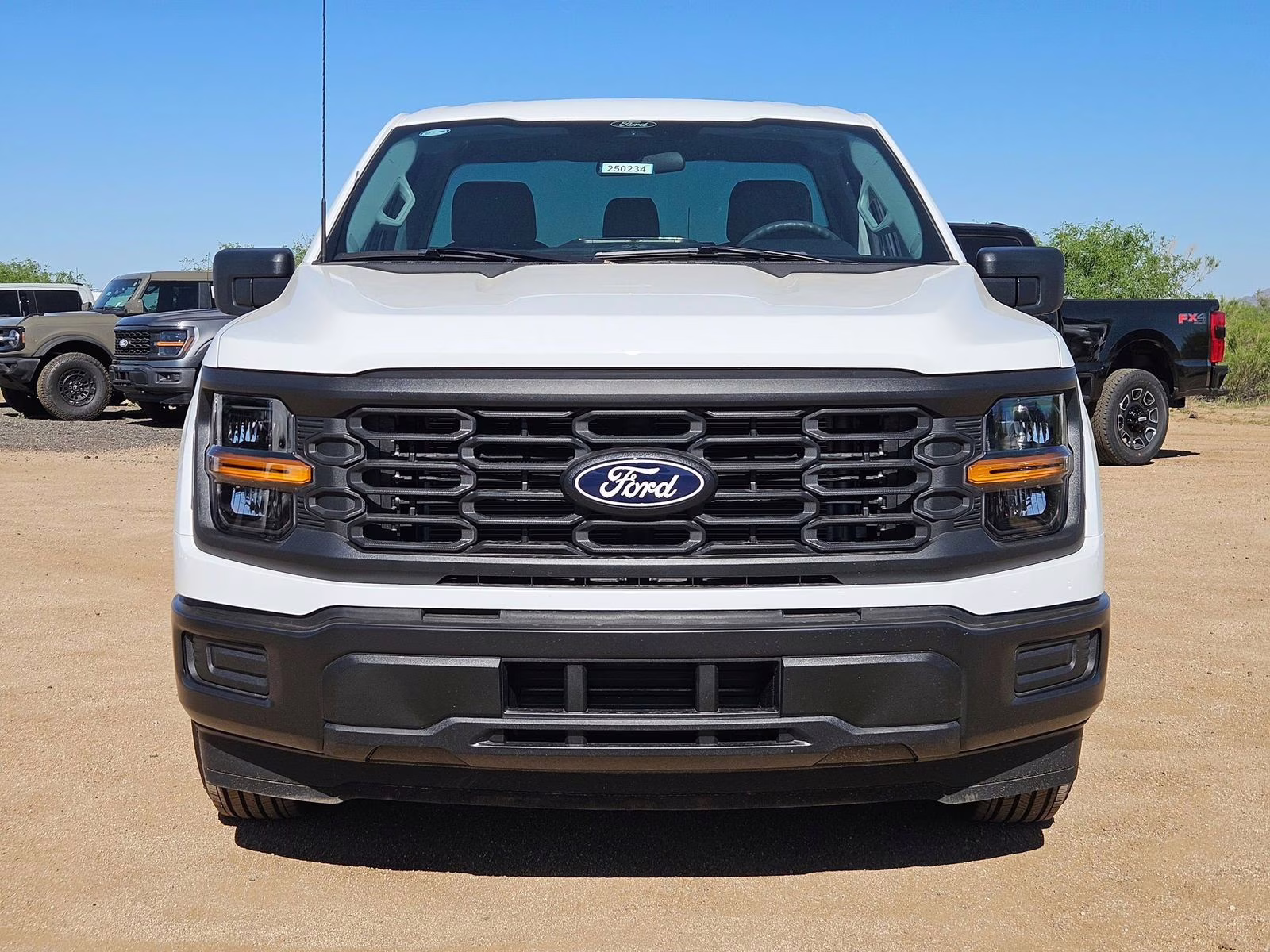 2025 Oxford White Ford F-150 XL RWD Truck