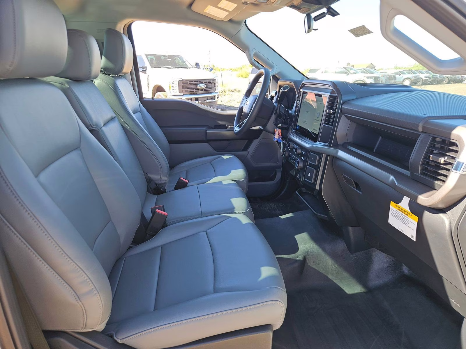 2025 Oxford White Ford F-150 XL RWD Truck