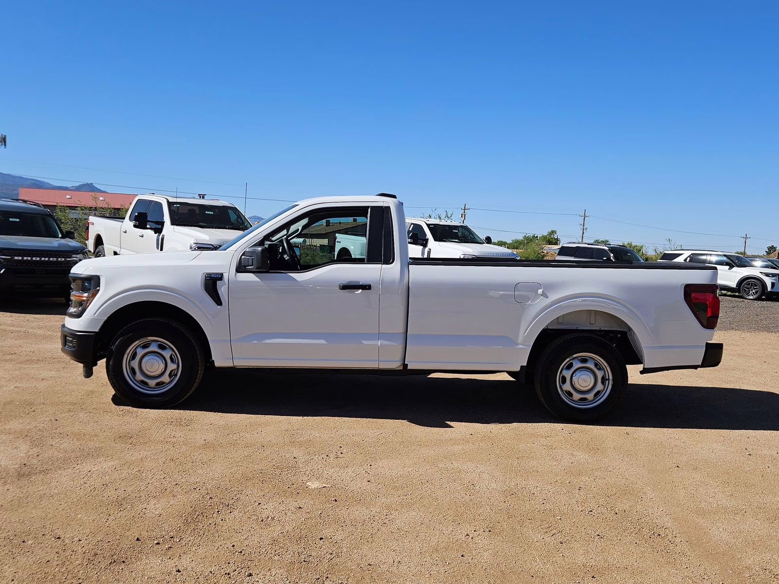 2025 Oxford White Ford F-150 XL RWD Truck
