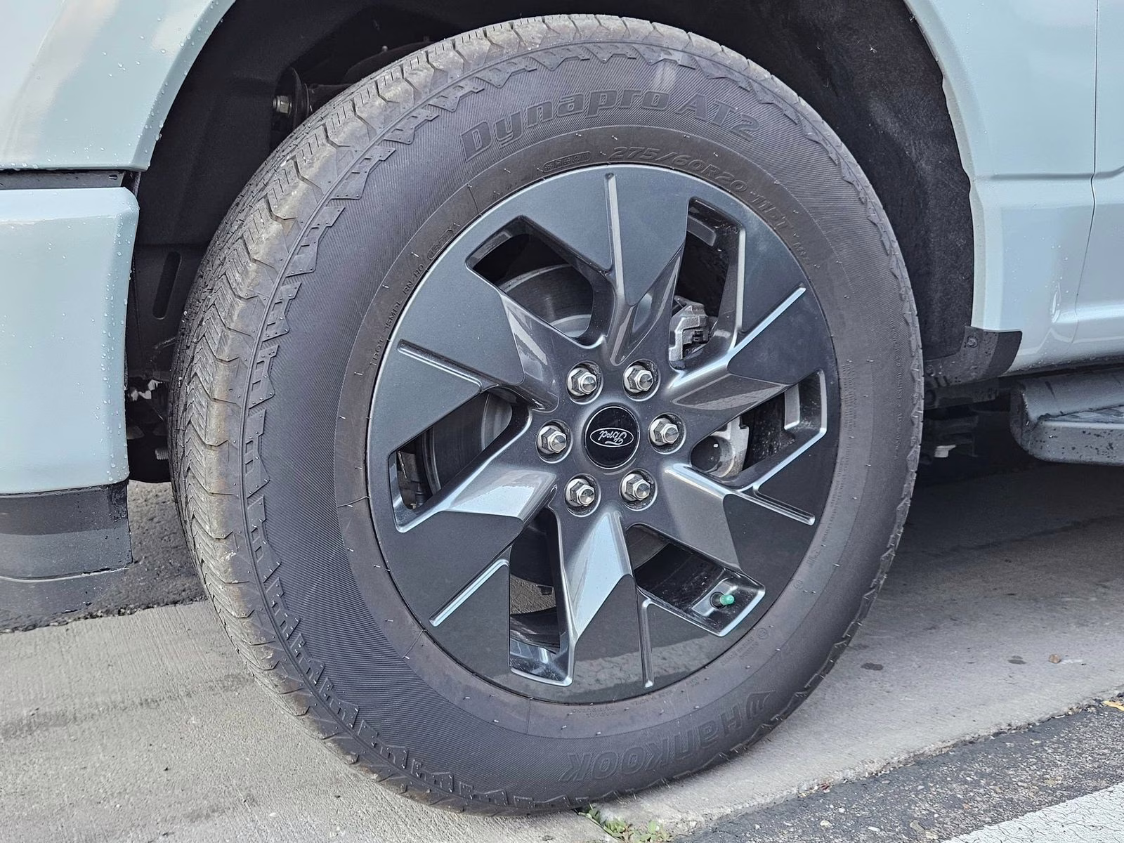 2025 White Metallic Ford F-150 Lightning Flash AWD Truck