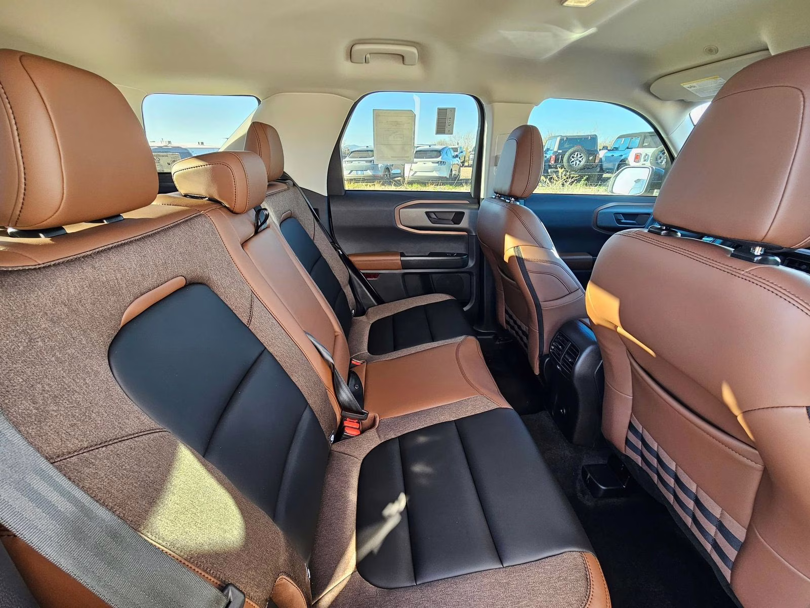 2025 Oxford White Ford Bronco Sport Outer Banks 4X4 SUV