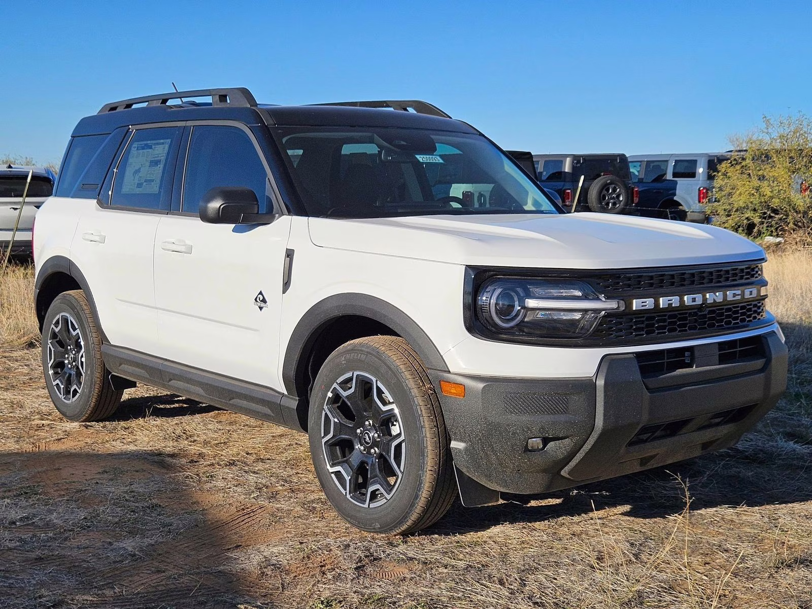 2025 Oxford White Ford Bronco Sport Outer Banks 4X4 SUV
